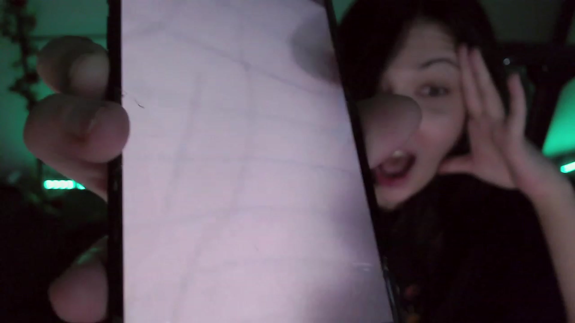 Gallery image thumbnail from RoomToAvoid's myfreecams stream on, 12/04/2022, 03:42 image 20 of 20