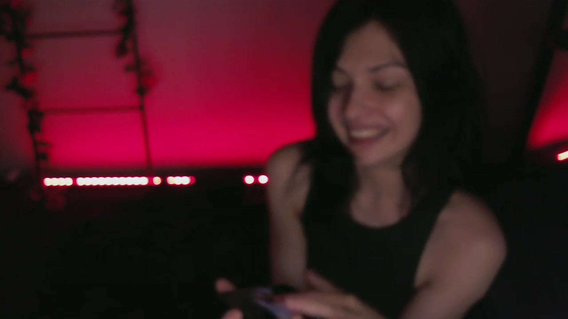 Gallery image thumbnail from RoomToAvoid's myfreecams stream on, 12/04/2022, 05:56 image 19 of 20