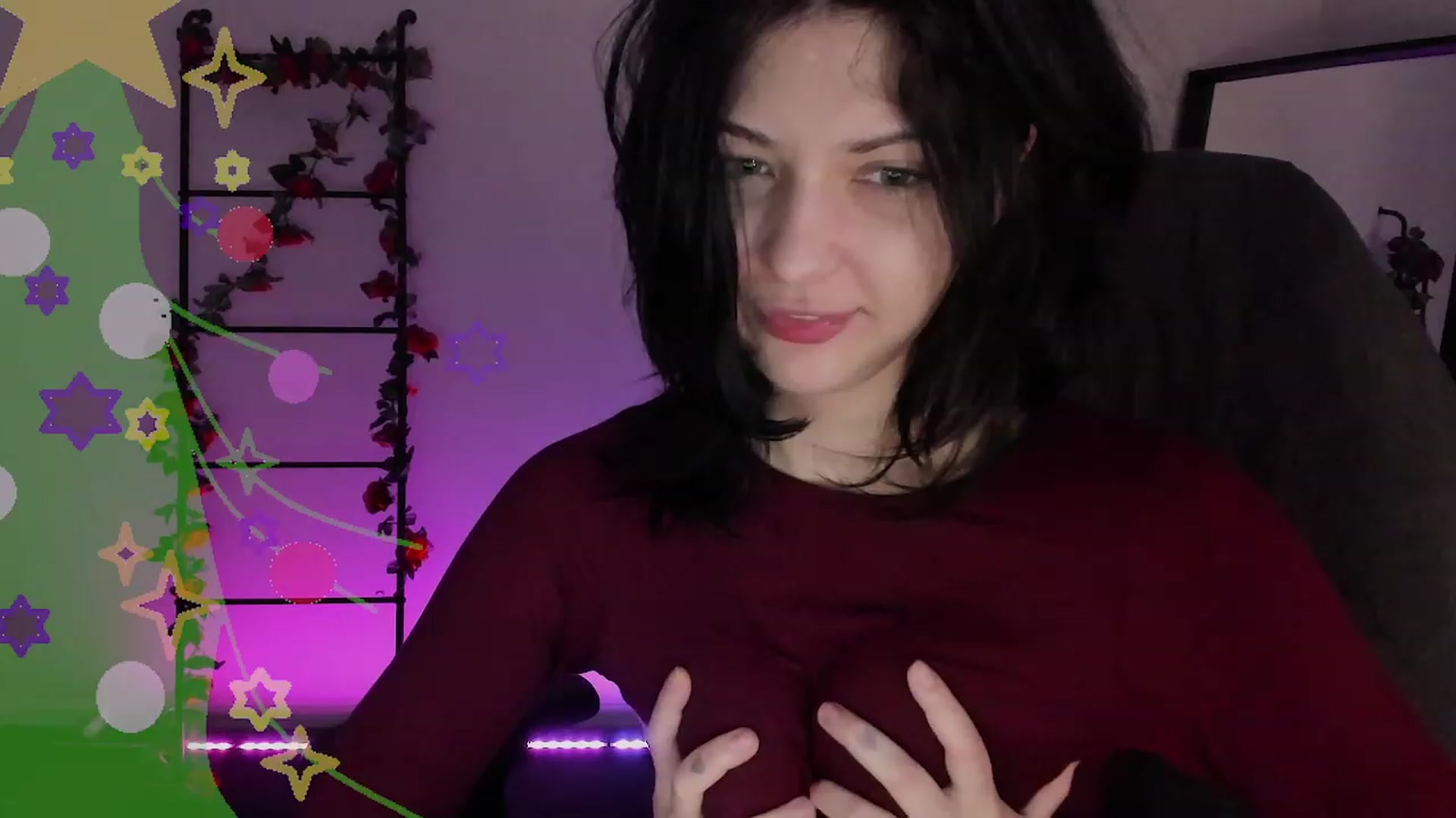 Gallery image thumbnail from RoomToAvoid's myfreecams stream on, 12/11/2022, 24:36 image 13 of 20