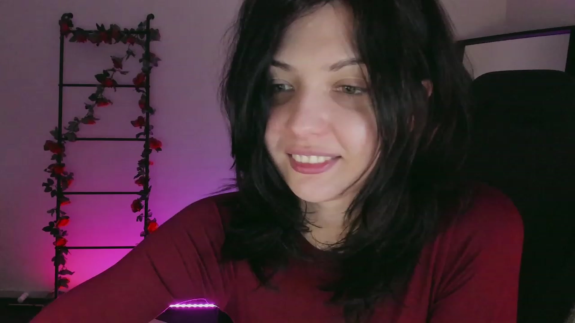 Gallery image thumbnail from RoomToAvoid's myfreecams stream on, 12/11/2022, 02:48 image 20 of 20
