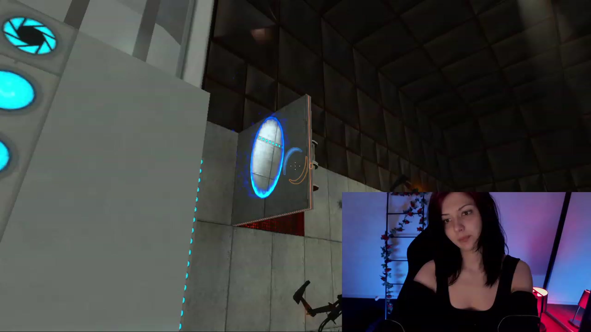 Gallery image thumbnail from RoomToAvoid's myfreecams stream on, 01/14/2023, 04:16 image 17 of 20