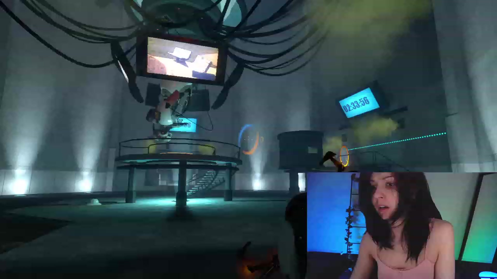 Gallery image thumbnail from RoomToAvoid's myfreecams stream on, 01/16/2023, 24:32 image 2 of 20