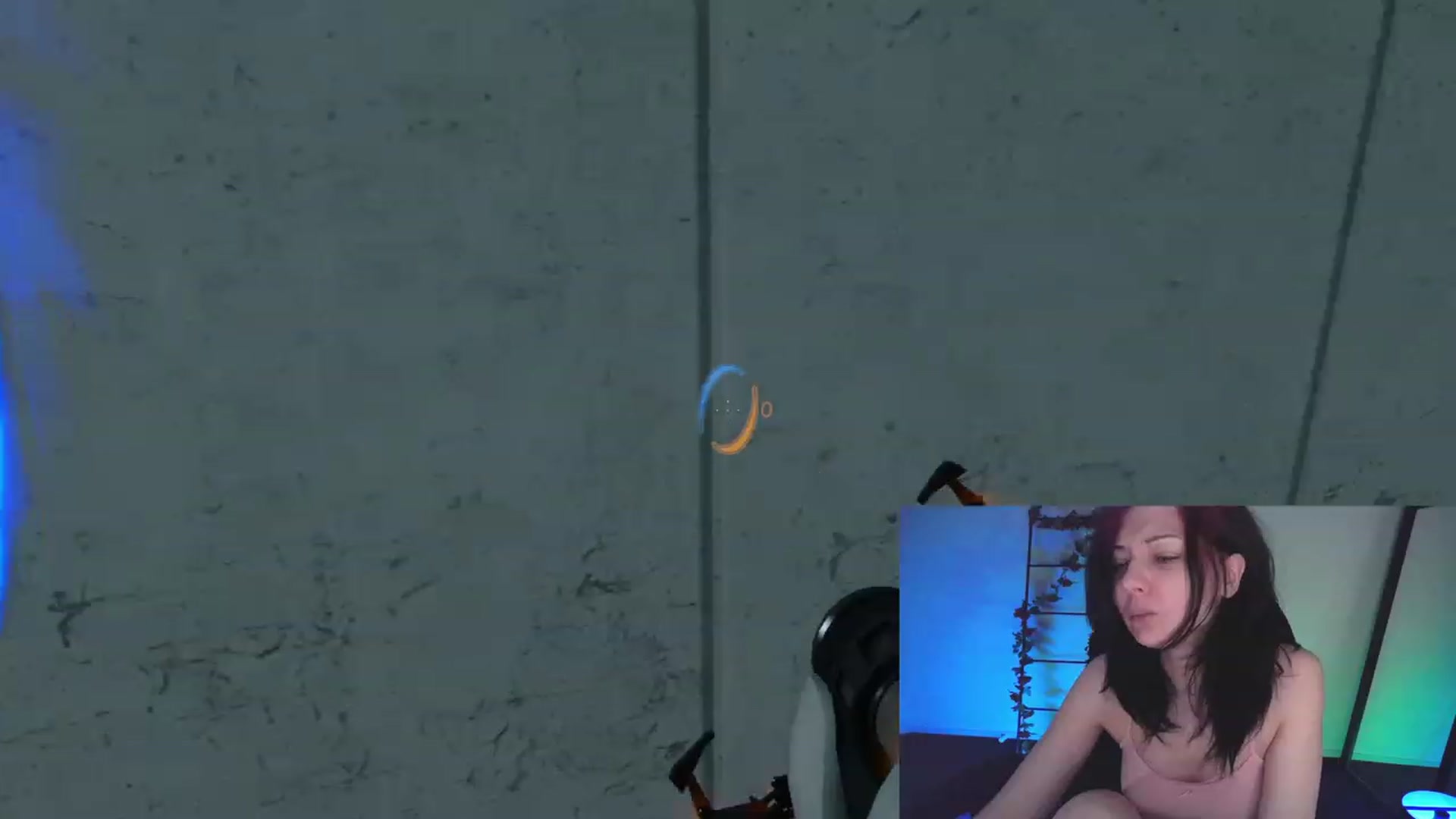 Gallery image thumbnail from RoomToAvoid's myfreecams stream on, 01/16/2023, 24:32 image 6 of 20