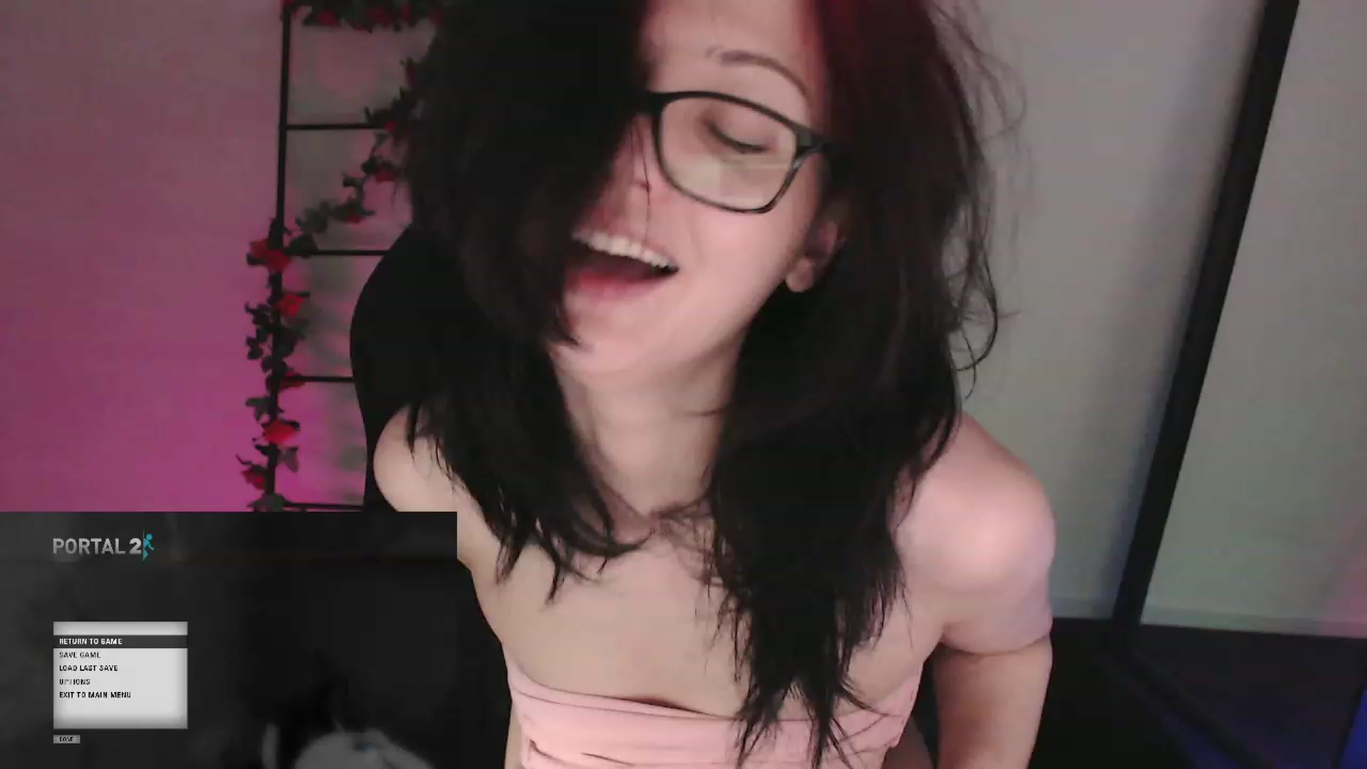 Gallery image thumbnail from RoomToAvoid's myfreecams stream on, 01/16/2023, 02:17 image 13 of 20
