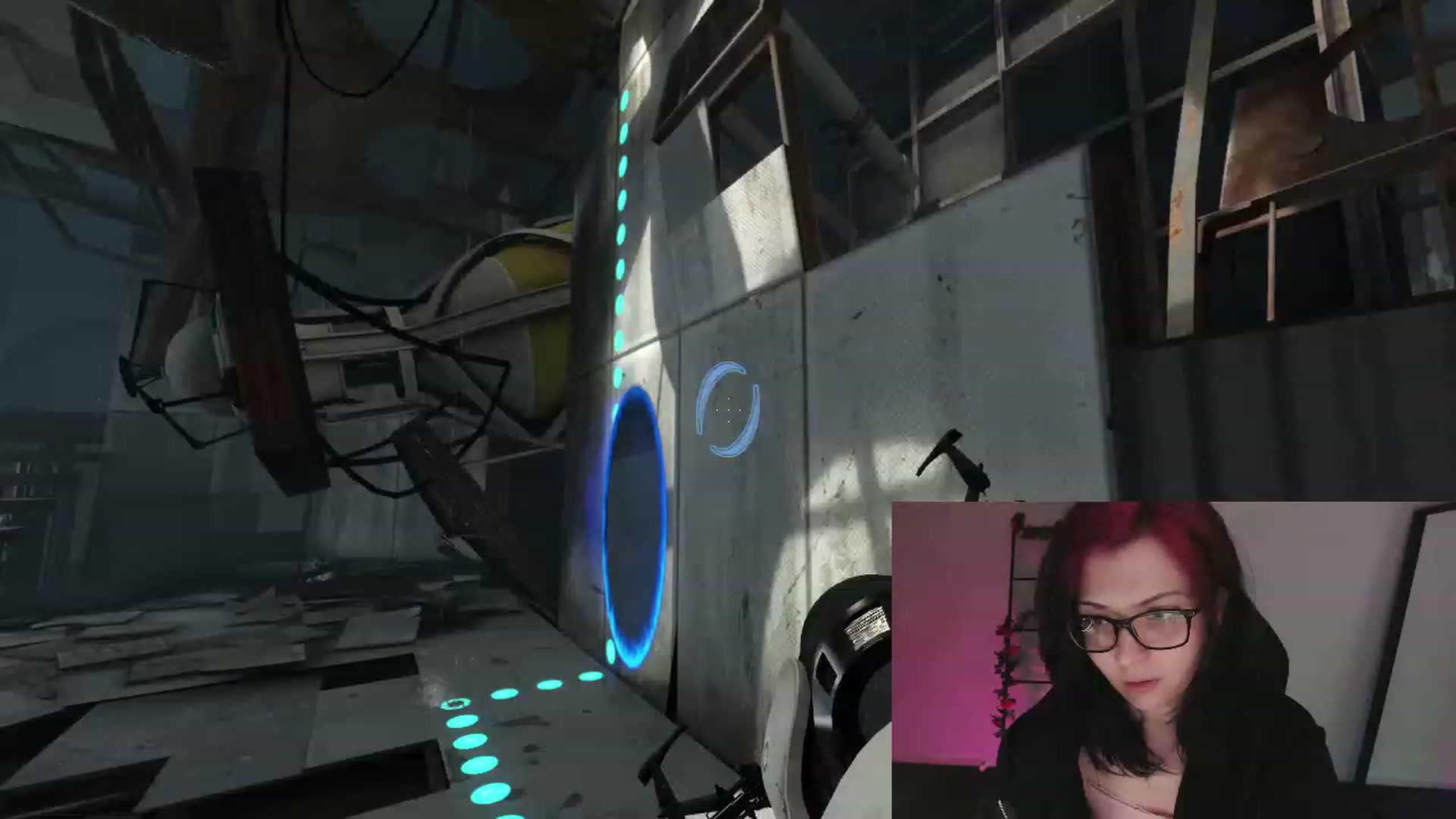 Gallery image thumbnail from RoomToAvoid's myfreecams stream on, 01/16/2023, 02:17 image 16 of 20