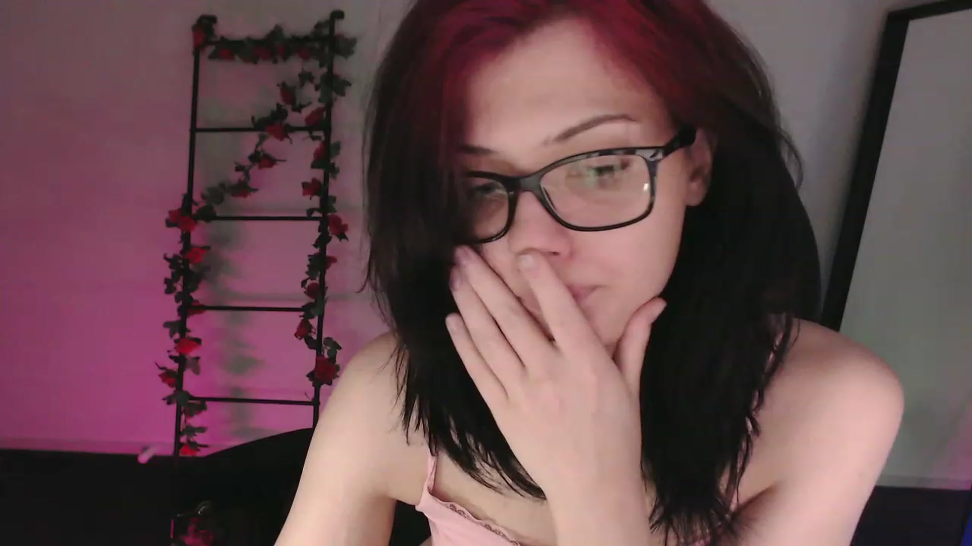 Gallery image thumbnail from RoomToAvoid's myfreecams stream on, 01/16/2023, 02:17 image 20 of 20