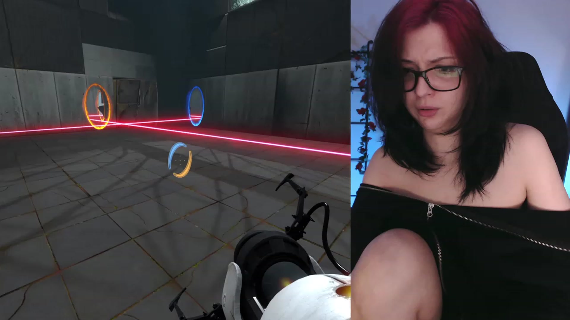 Gallery image thumbnail from RoomToAvoid's myfreecams stream on, 01/16/2023, 08:17 image 9 of 20