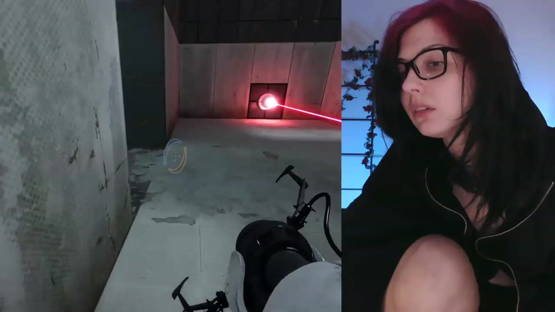 Gallery image thumbnail from RoomToAvoid's myfreecams stream on, 01/16/2023, 08:17 image 4 of 20