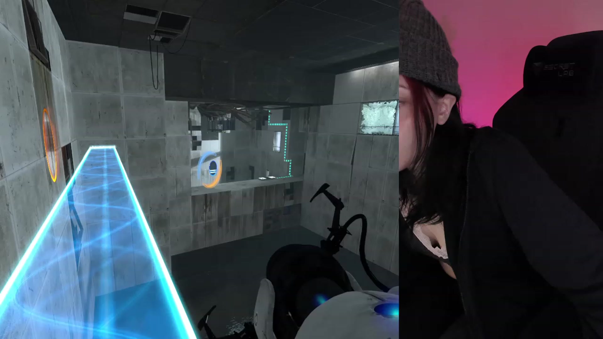 Gallery image thumbnail from RoomToAvoid's myfreecams stream on, 01/17/2023, 03:51 image 1 of 20