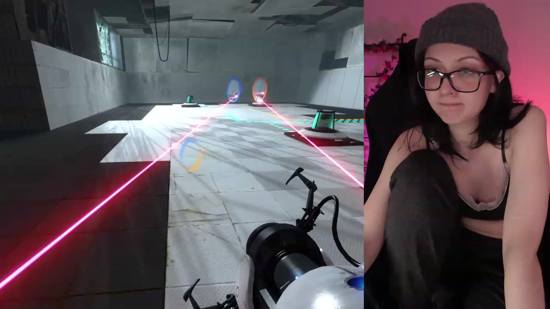 Gallery image thumbnail from RoomToAvoid's myfreecams stream on, 01/17/2023, 03:51 image 3 of 20
