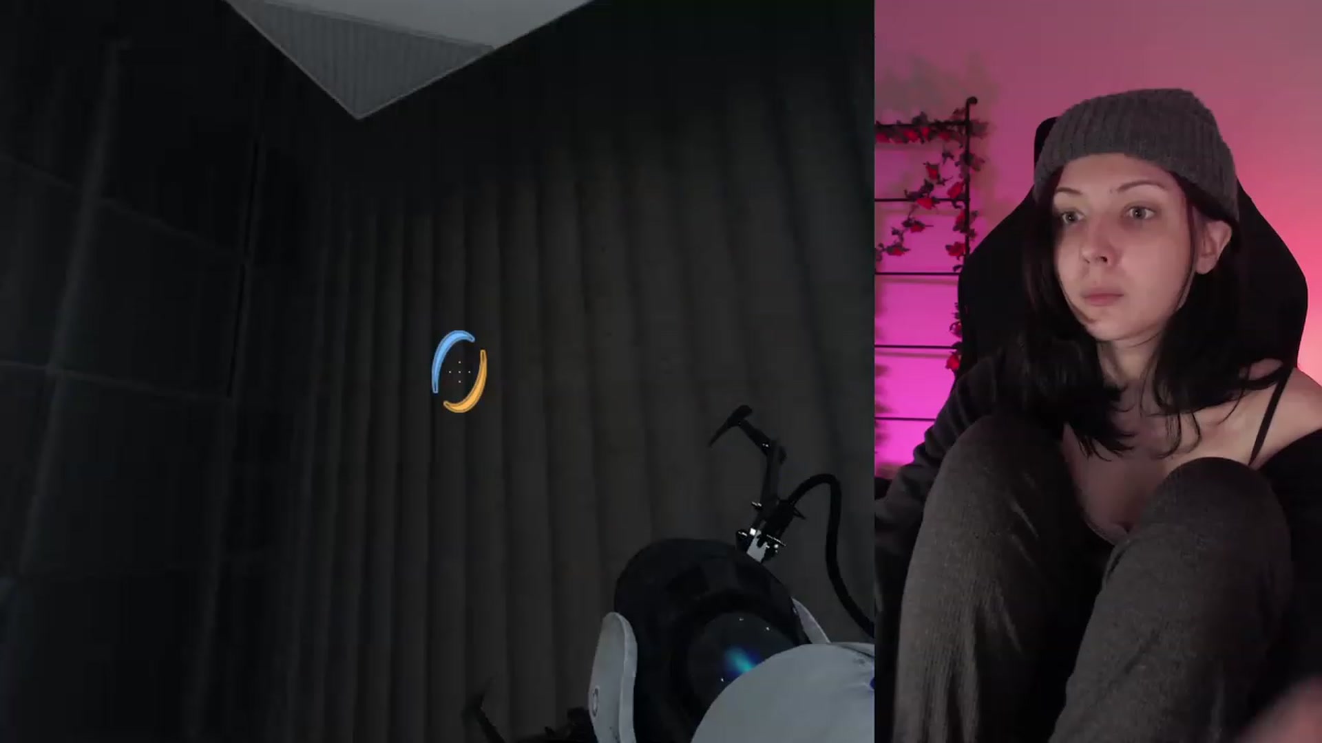 Gallery image thumbnail from RoomToAvoid's myfreecams stream on, 01/17/2023, 03:51 image 17 of 20
