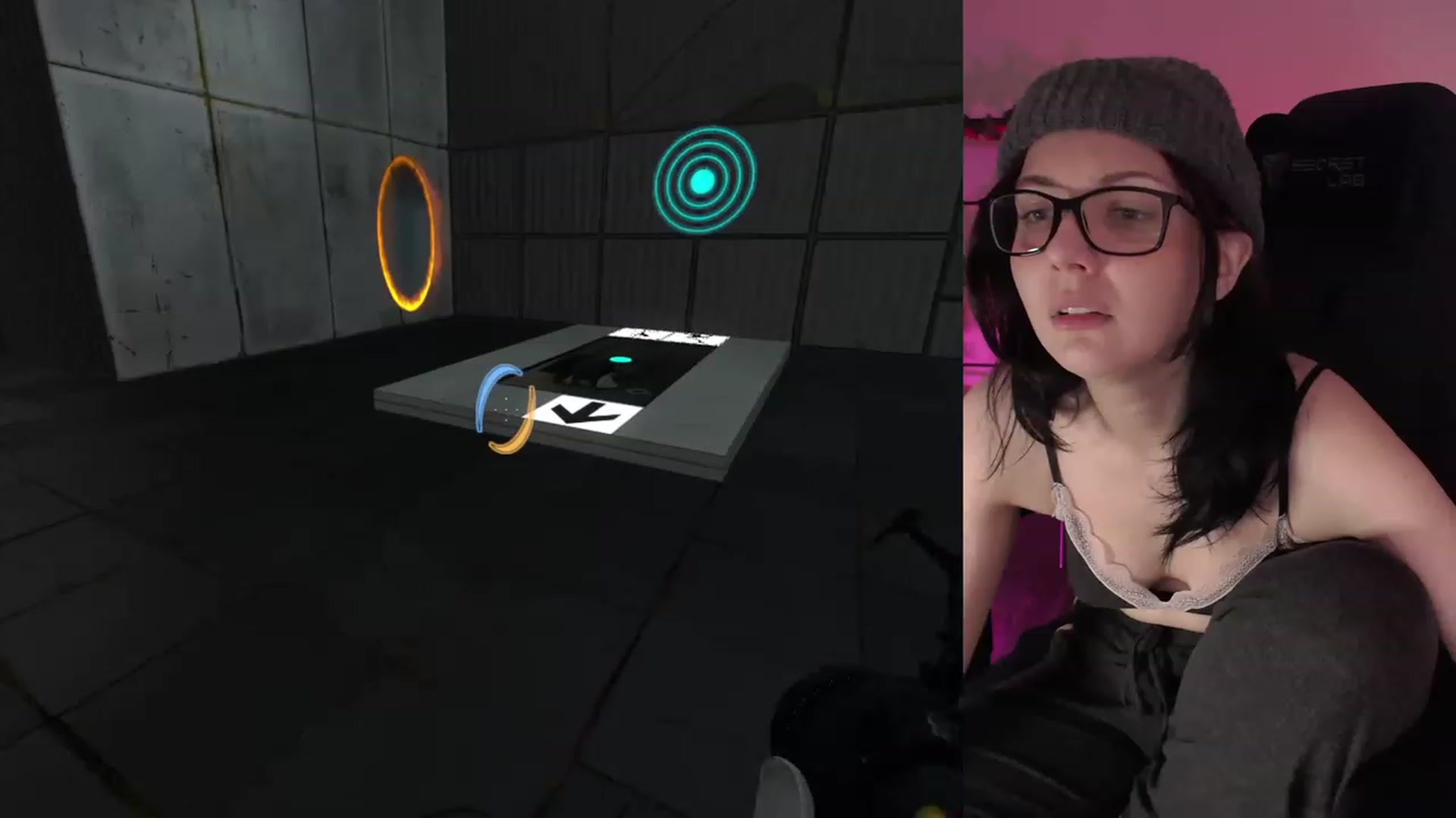 Gallery image thumbnail from RoomToAvoid's myfreecams stream on, 01/17/2023, 03:51 image 5 of 20