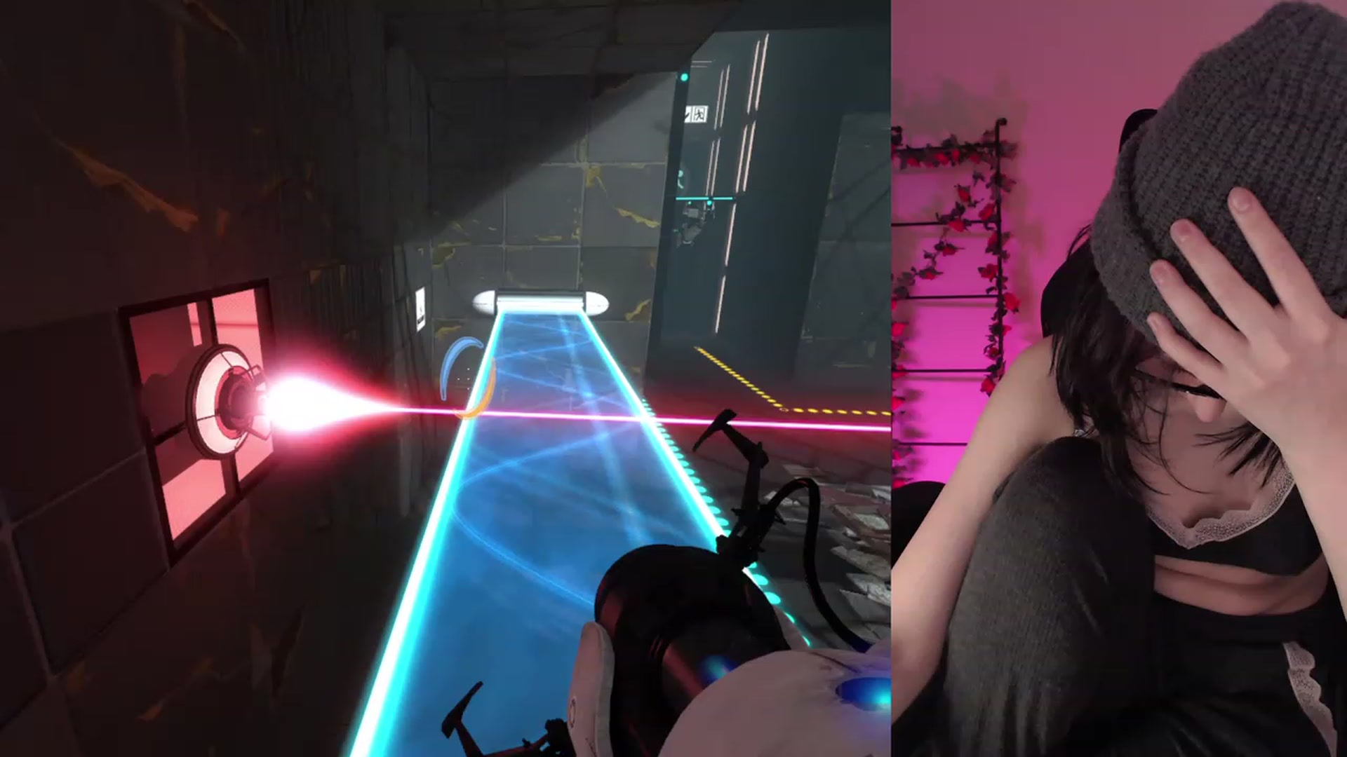Gallery image thumbnail from RoomToAvoid's myfreecams stream on, 01/17/2023, 03:51 image 10 of 20
