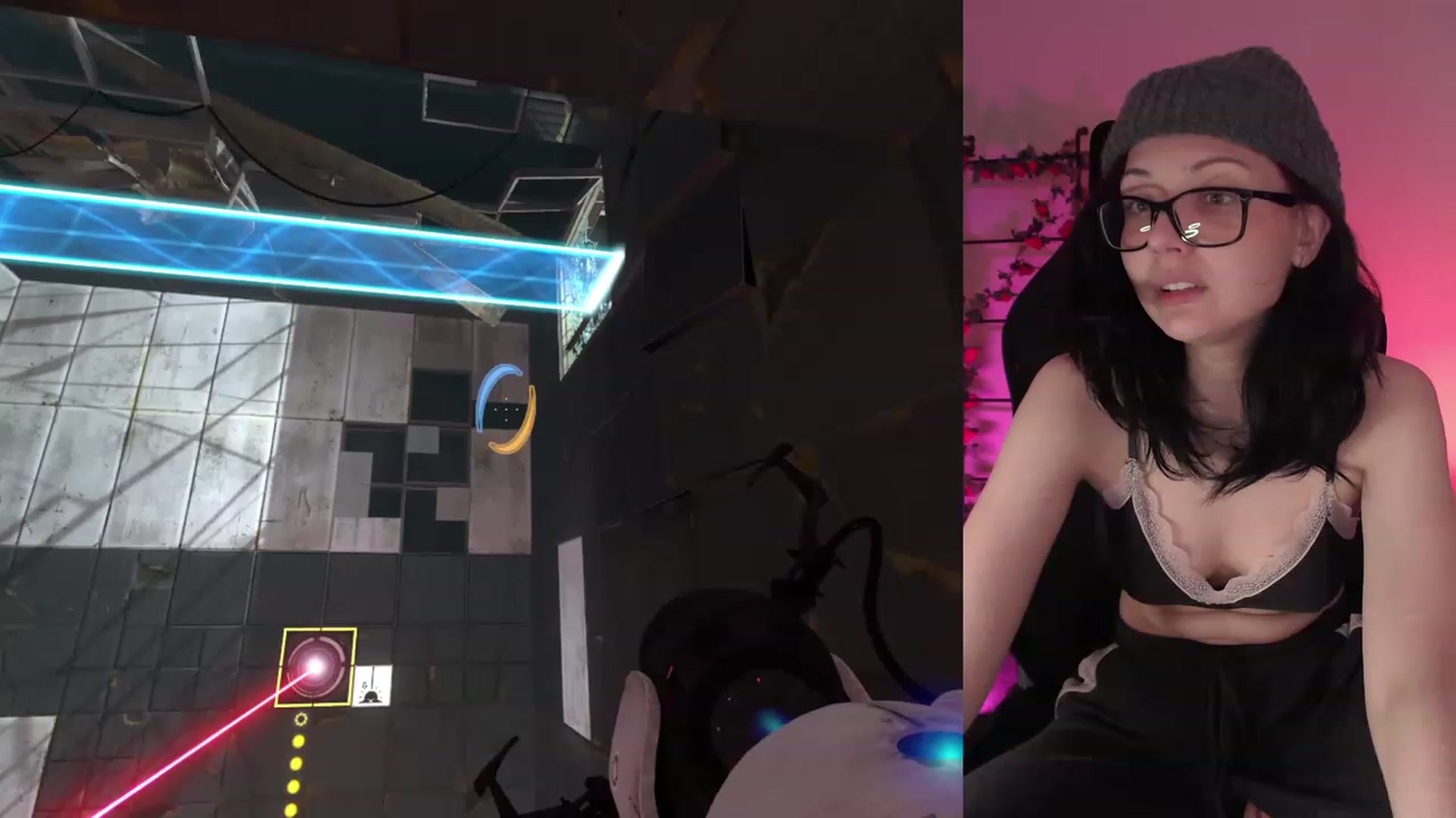 Gallery image thumbnail from RoomToAvoid's myfreecams stream on, 01/17/2023, 03:51 image 9 of 20