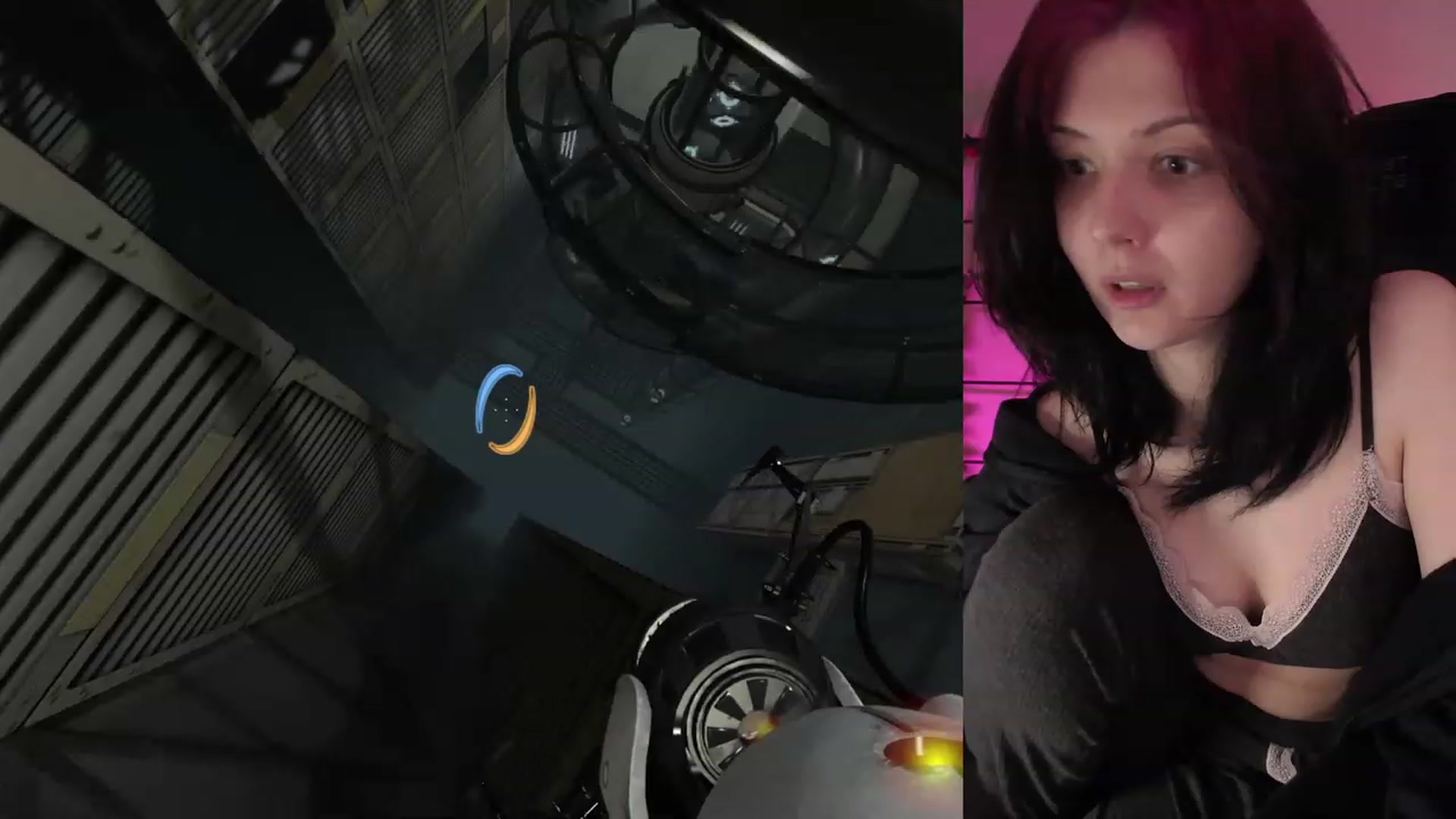 Gallery image thumbnail from RoomToAvoid's myfreecams stream on, 01/17/2023, 04:51 image 18 of 20