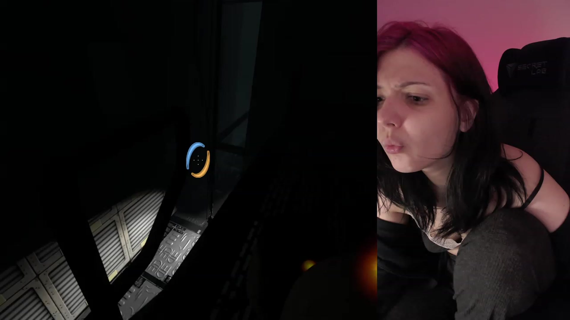 Gallery image thumbnail from RoomToAvoid's myfreecams stream on, 01/17/2023, 04:51 image 15 of 20
