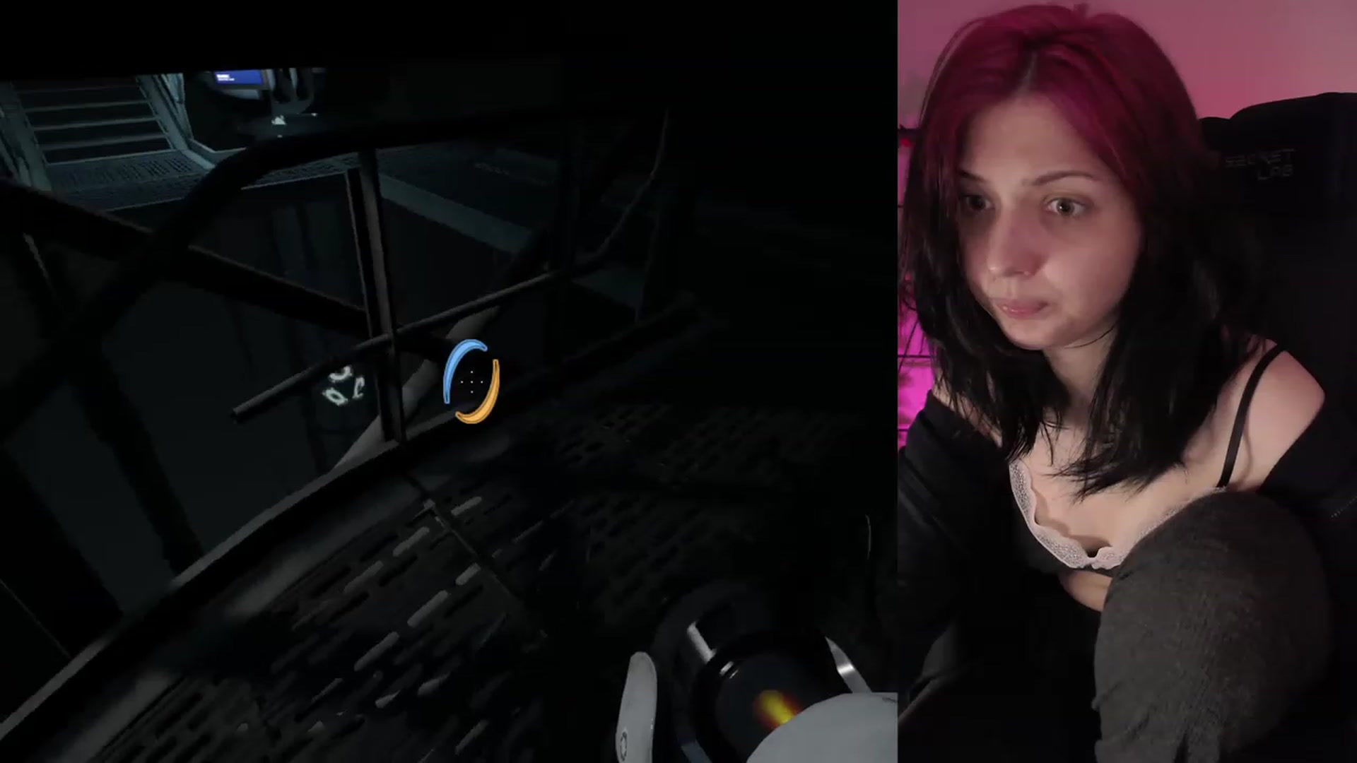 Gallery image thumbnail from RoomToAvoid's myfreecams stream on, 01/17/2023, 04:51 image 16 of 20