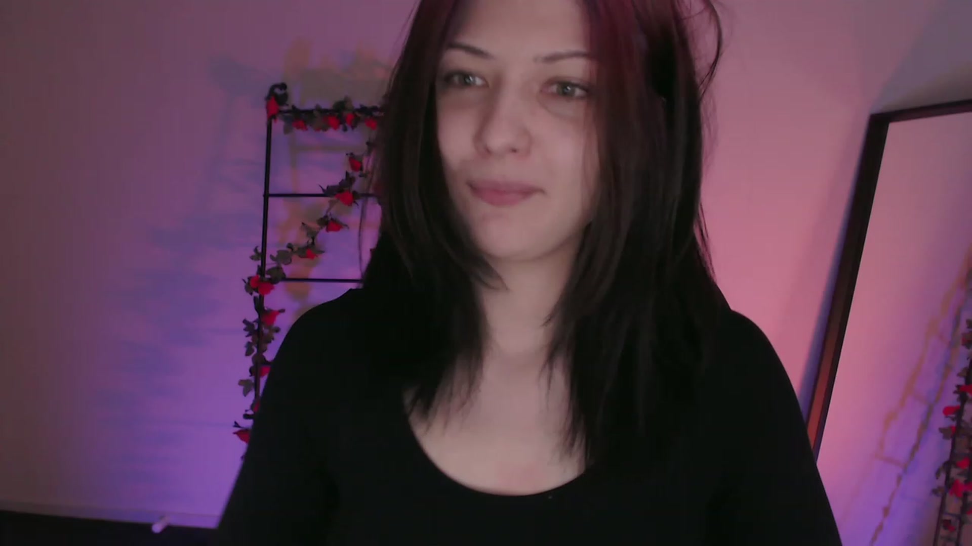 Gallery image thumbnail from RoomToAvoid's myfreecams stream on, 01/21/2023, 01:40 image 8 of 20