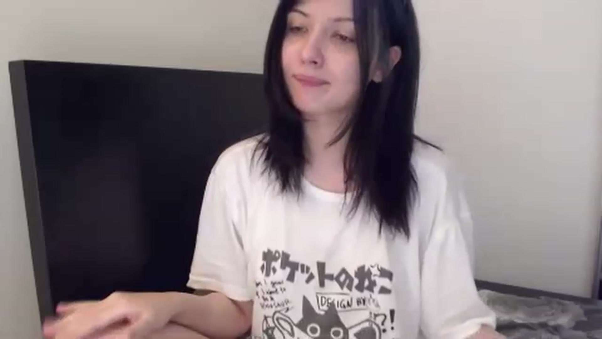 Gallery image thumbnail from RoomToAvoid's myfreecams stream on, 01/28/2023, 01:56 image 14 of 20