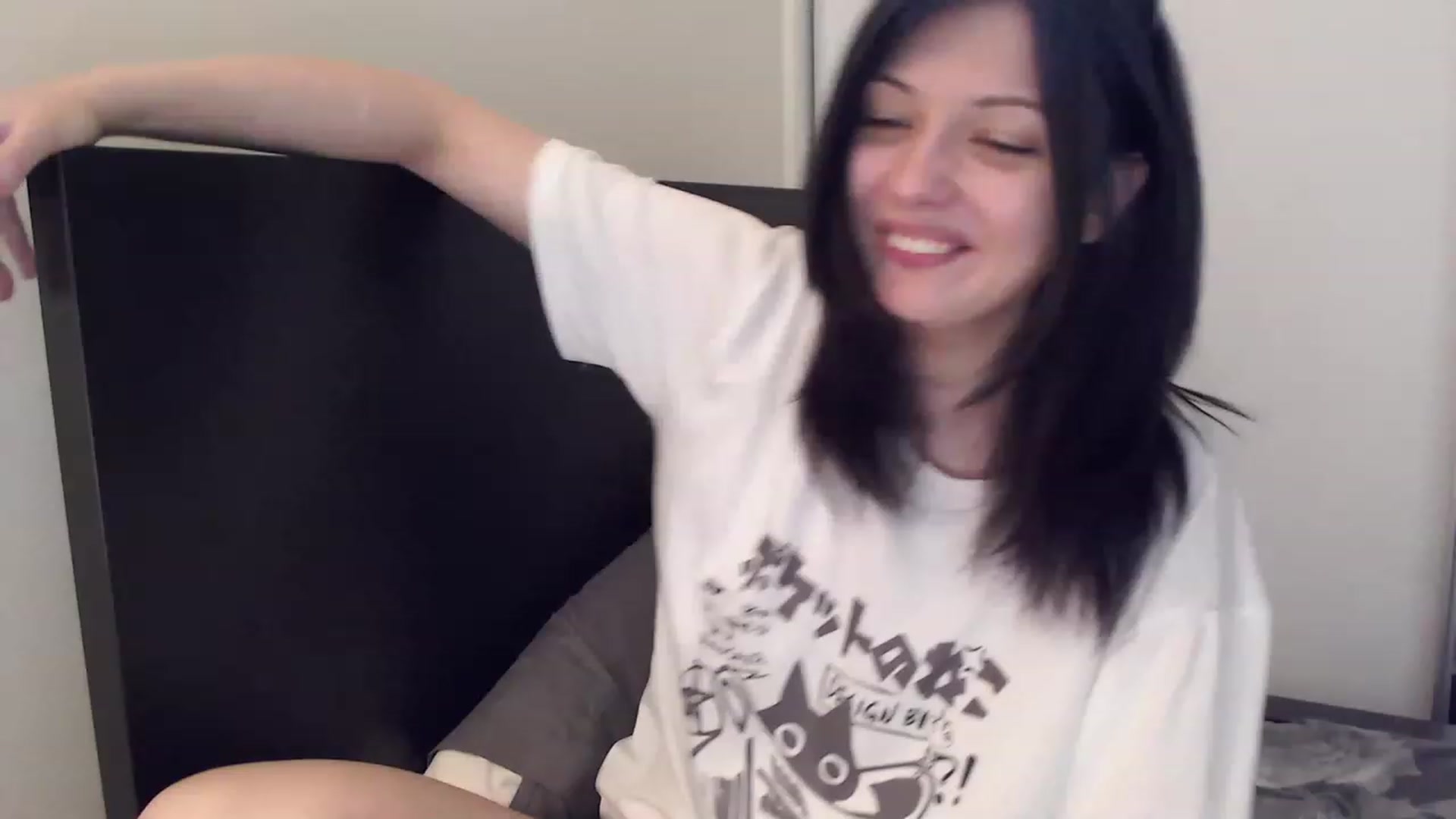 Gallery image thumbnail from RoomToAvoid's myfreecams stream on, 01/28/2023, 01:56 image 6 of 20