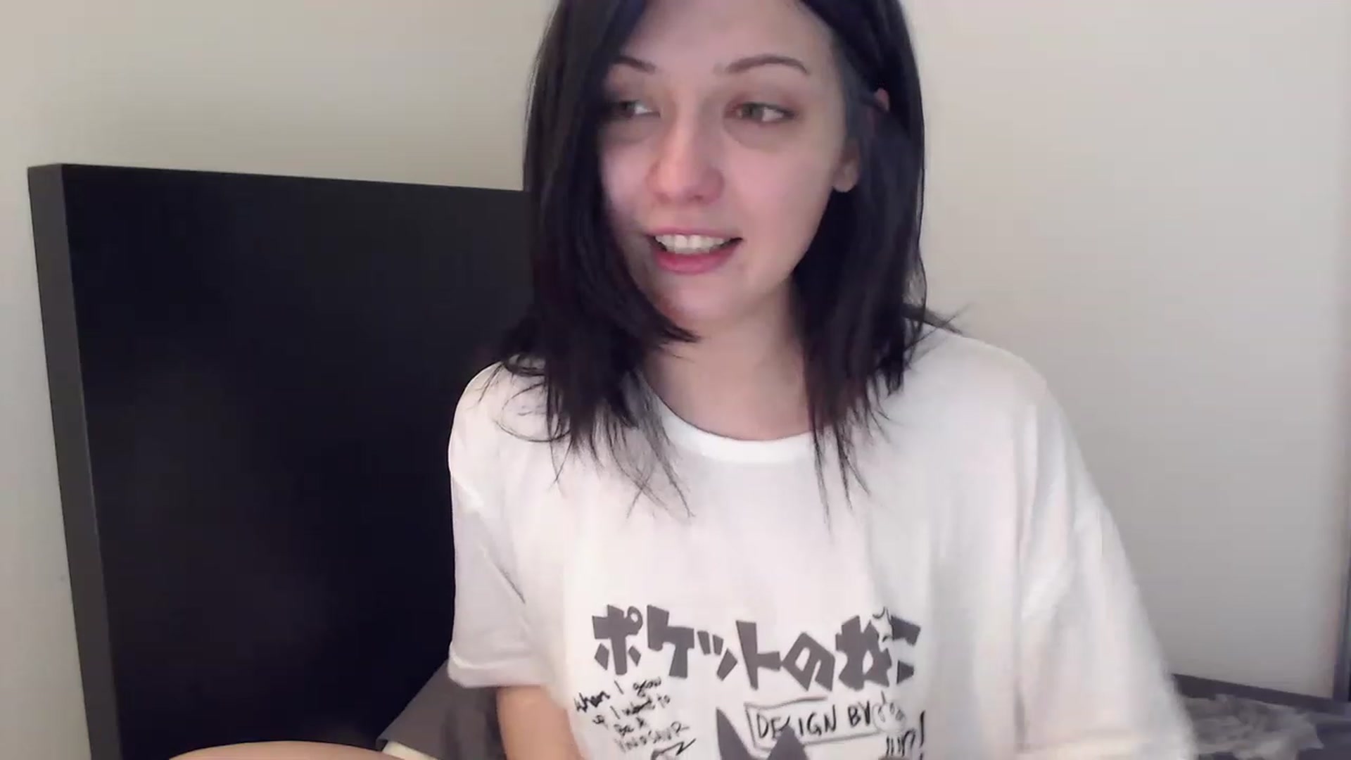 Gallery image thumbnail from RoomToAvoid's myfreecams stream on, 01/28/2023, 01:56 image 19 of 20