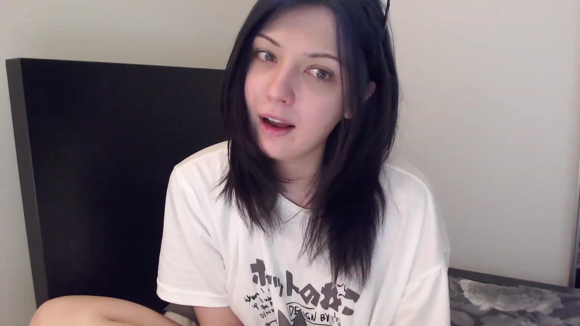 Gallery image thumbnail from RoomToAvoid's myfreecams stream on, 01/28/2023, 01:56 image 2 of 20