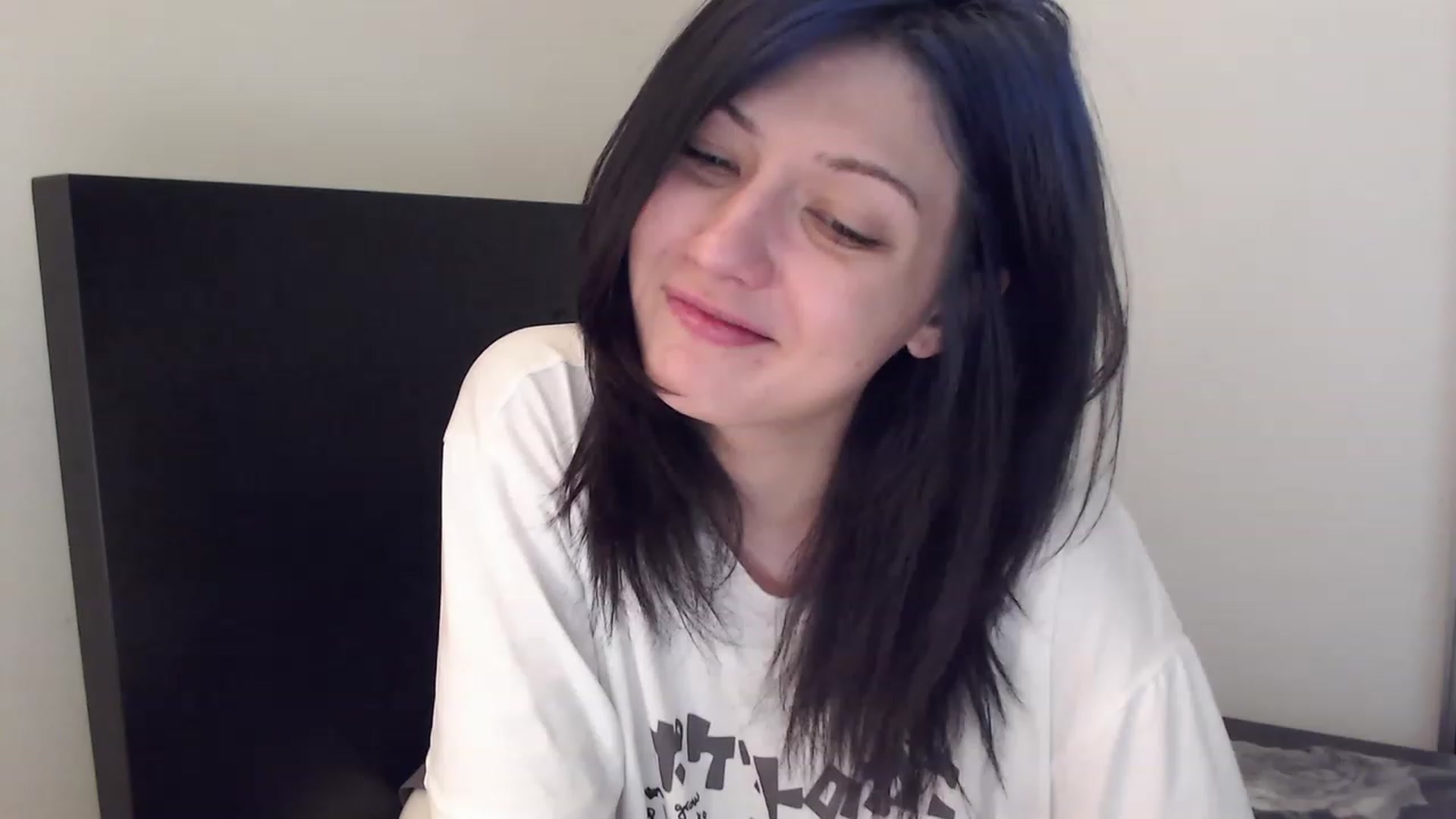 Gallery image thumbnail from RoomToAvoid's myfreecams stream on, 01/28/2023, 03:28 image 2 of 20
