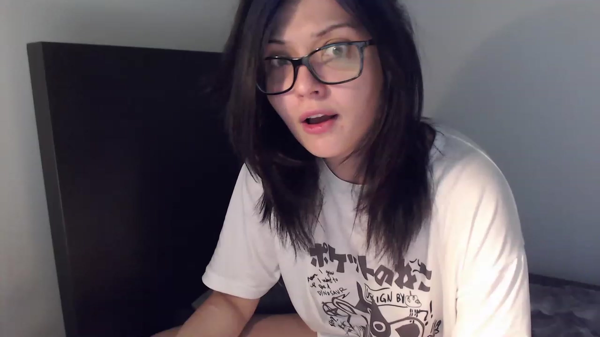 Gallery image thumbnail from RoomToAvoid's myfreecams stream on, 01/28/2023, 03:28 image 12 of 20