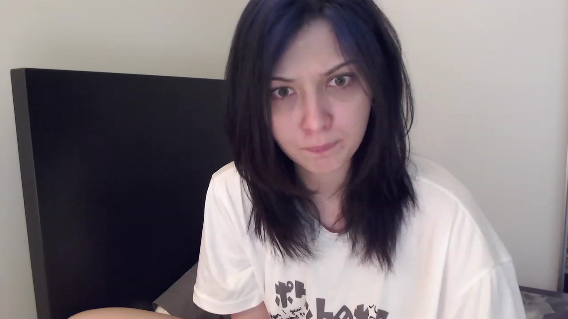 Gallery image thumbnail from RoomToAvoid's myfreecams stream on, 01/28/2023, 03:28 image 7 of 20