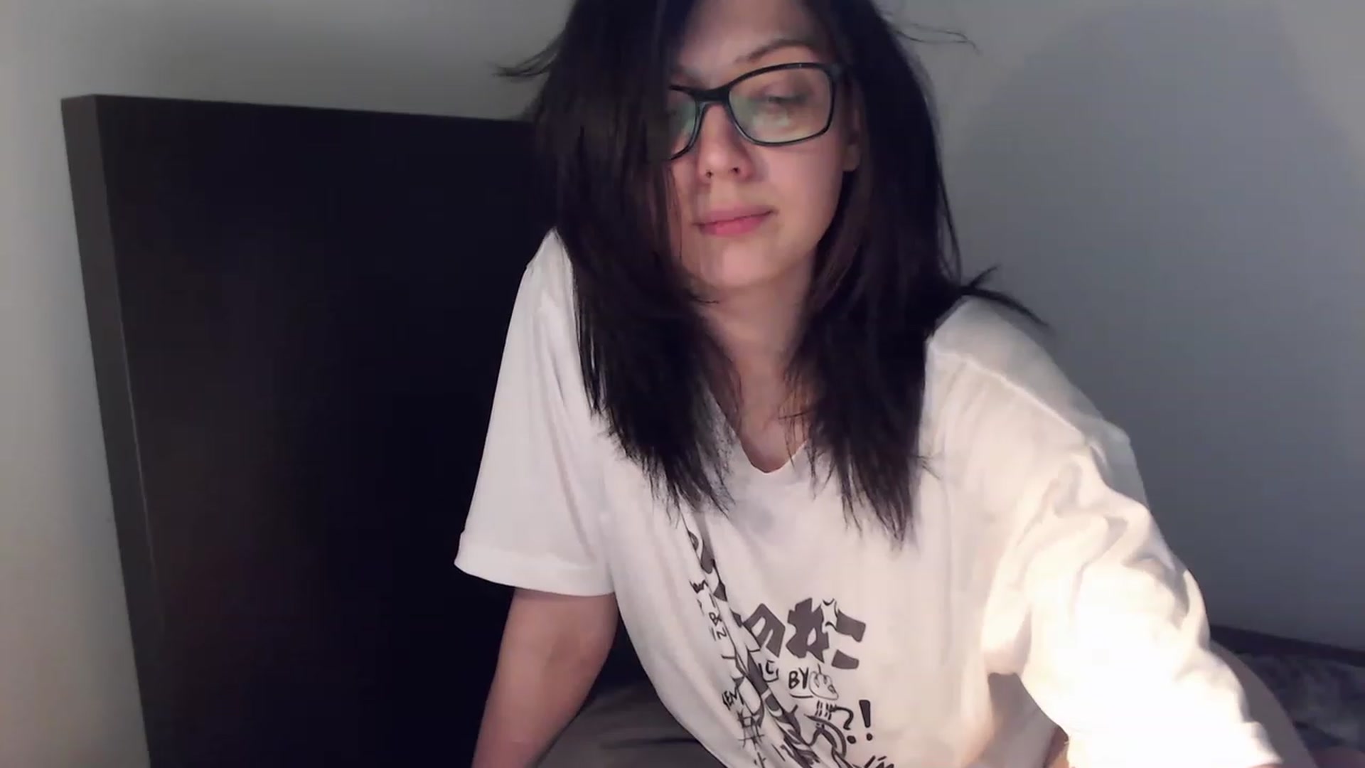 Gallery image thumbnail from RoomToAvoid's myfreecams stream on, 01/28/2023, 03:28 image 13 of 20