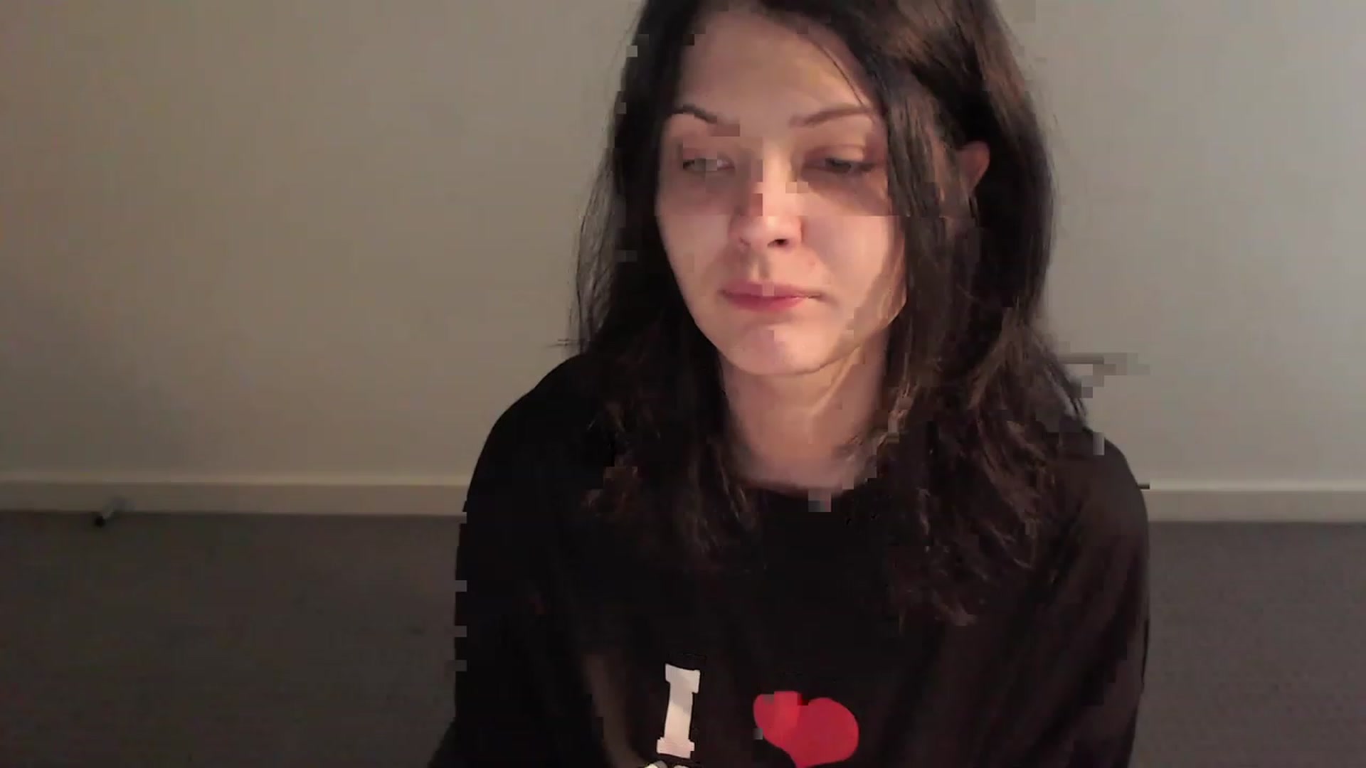 Gallery image thumbnail from RoomToAvoid's myfreecams stream on, 02/03/2023, 24:14 image 4 of 20