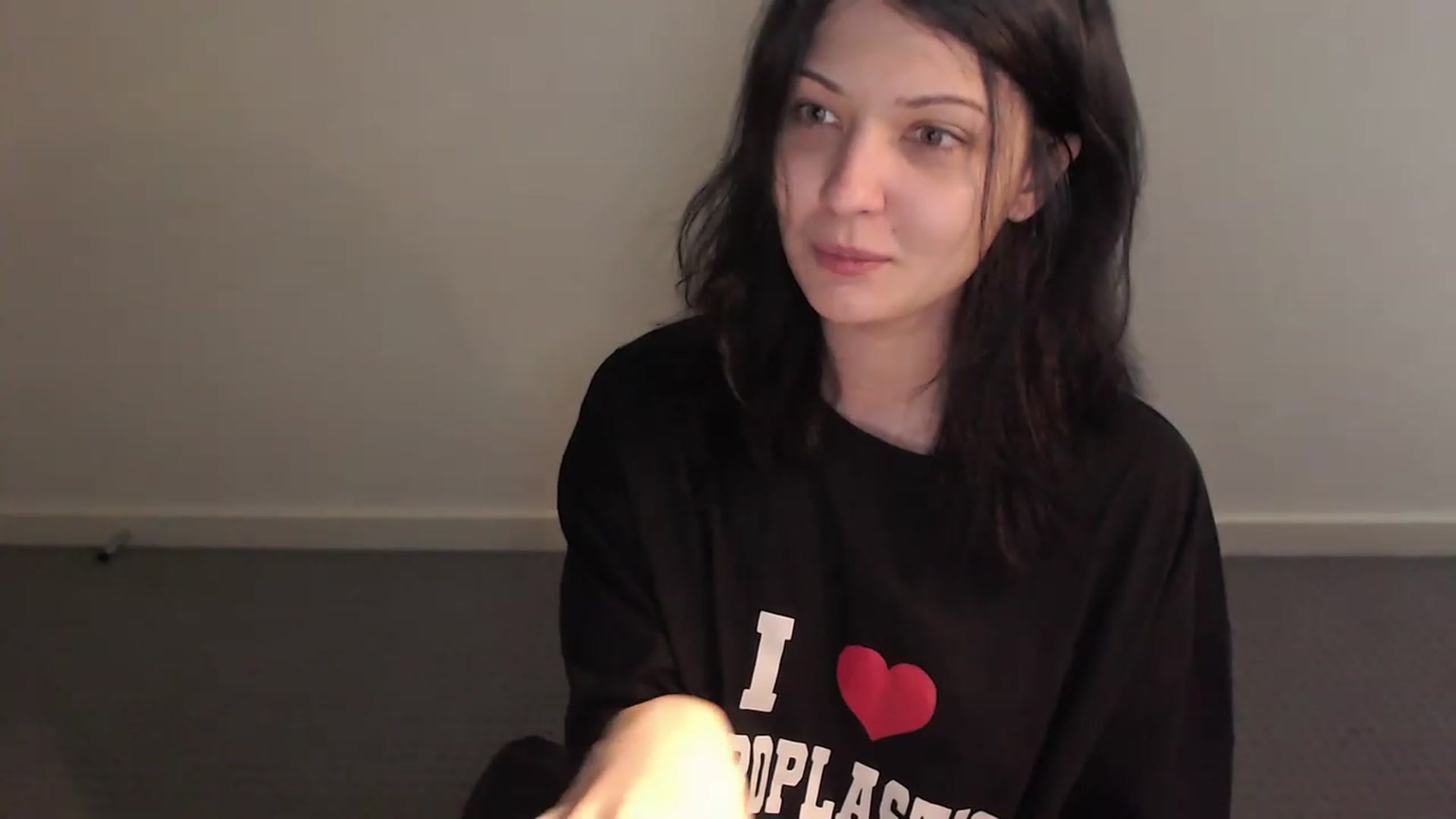 Gallery image thumbnail from RoomToAvoid's myfreecams stream on, 02/03/2023, 24:14 image 16 of 20