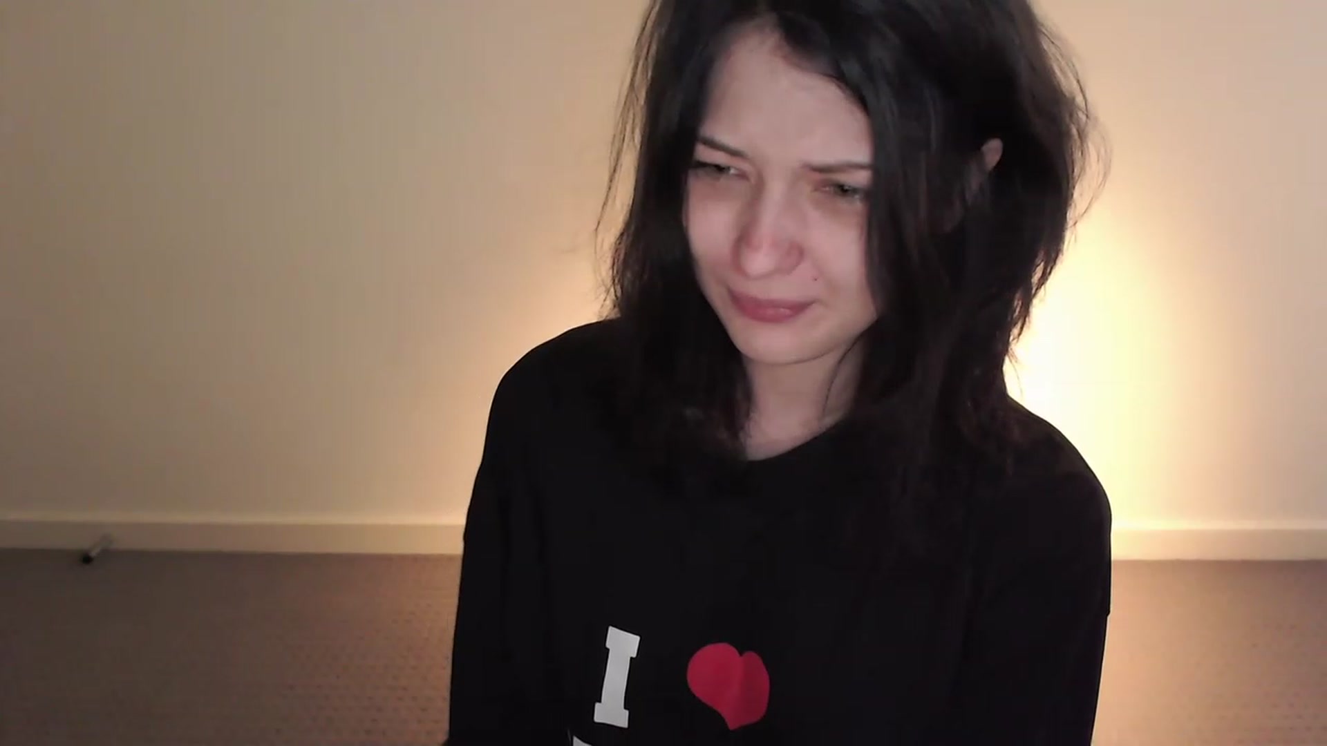 Gallery image thumbnail from RoomToAvoid's myfreecams stream on, 02/03/2023, 24:14 image 18 of 20