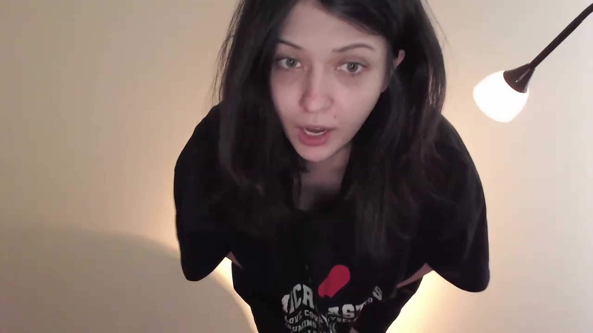 Gallery image thumbnail from RoomToAvoid's myfreecams stream on, 02/03/2023, 02:36 image 13 of 20
