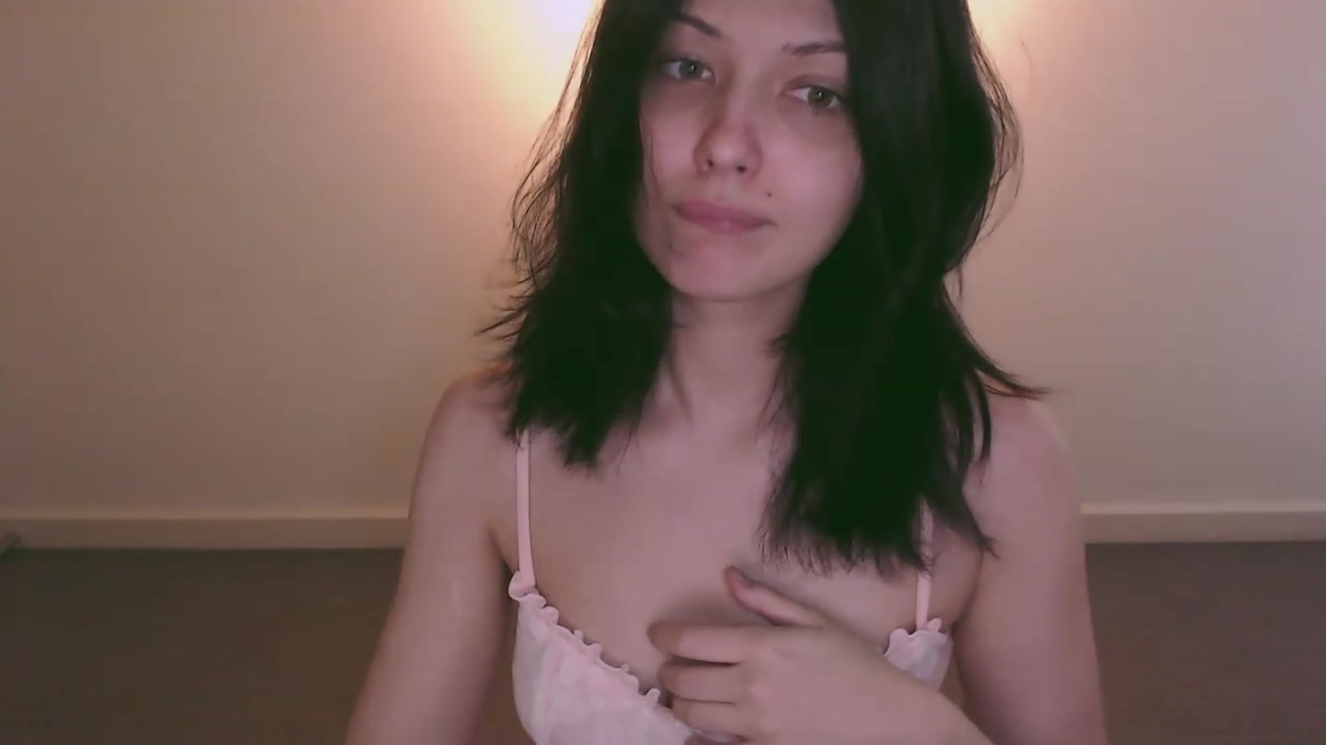Gallery image thumbnail from RoomToAvoid's myfreecams stream on, 02/03/2023, 02:36 image 15 of 20