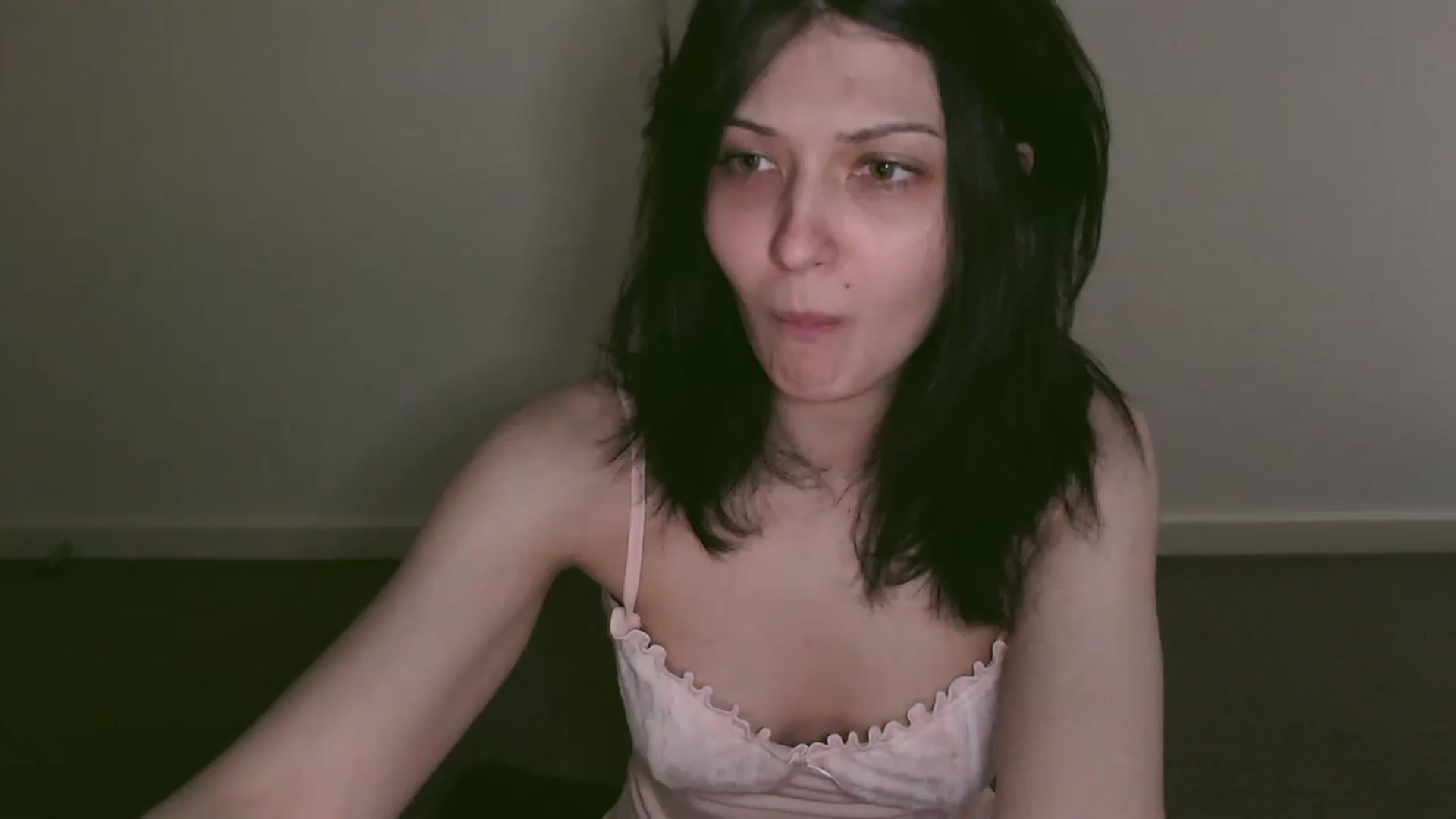 Gallery image thumbnail from RoomToAvoid's myfreecams stream on, 02/03/2023, 06:07 image 4 of 20