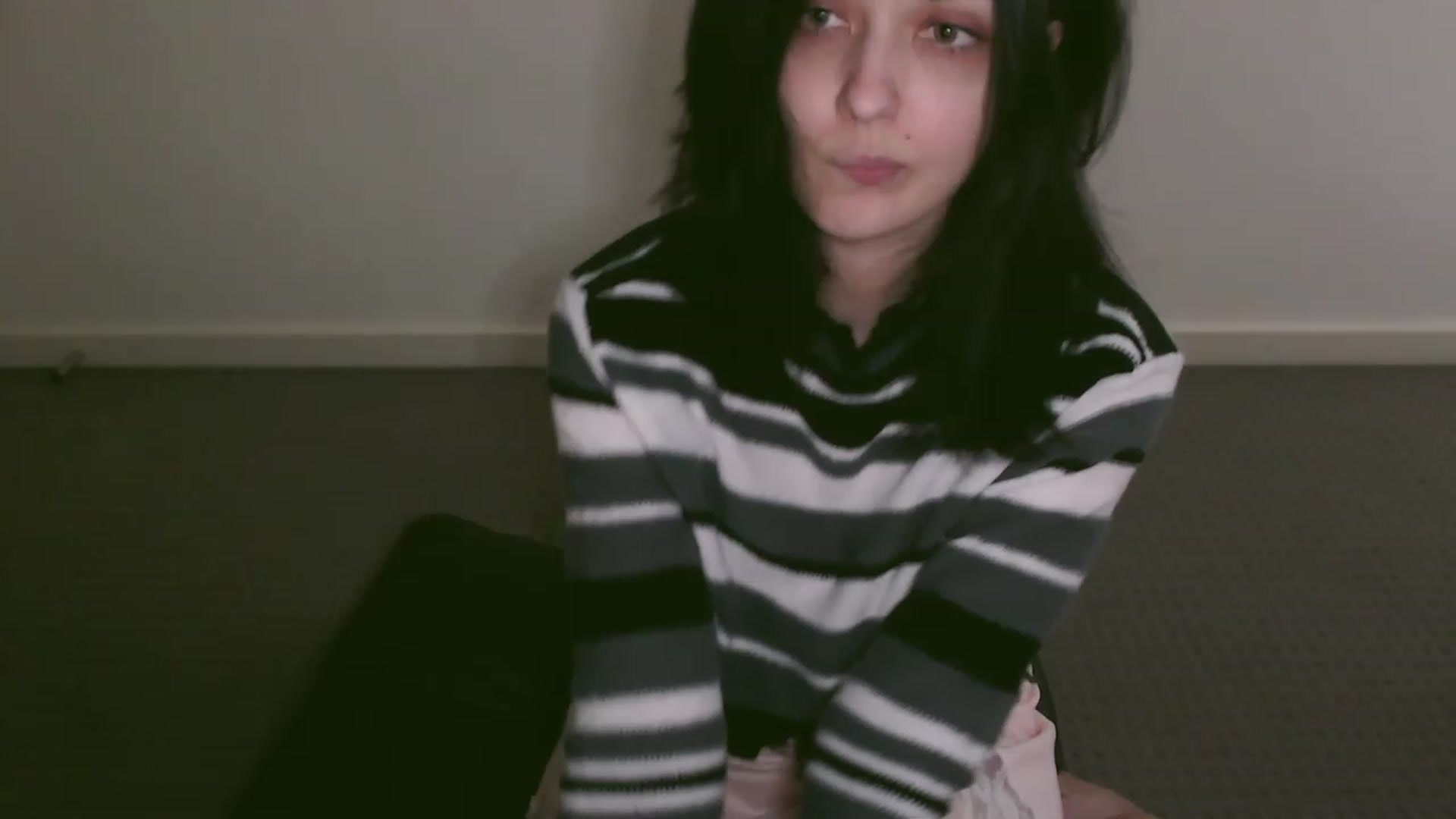 Gallery image thumbnail from RoomToAvoid's myfreecams stream on, 02/03/2023, 06:07 image 10 of 20