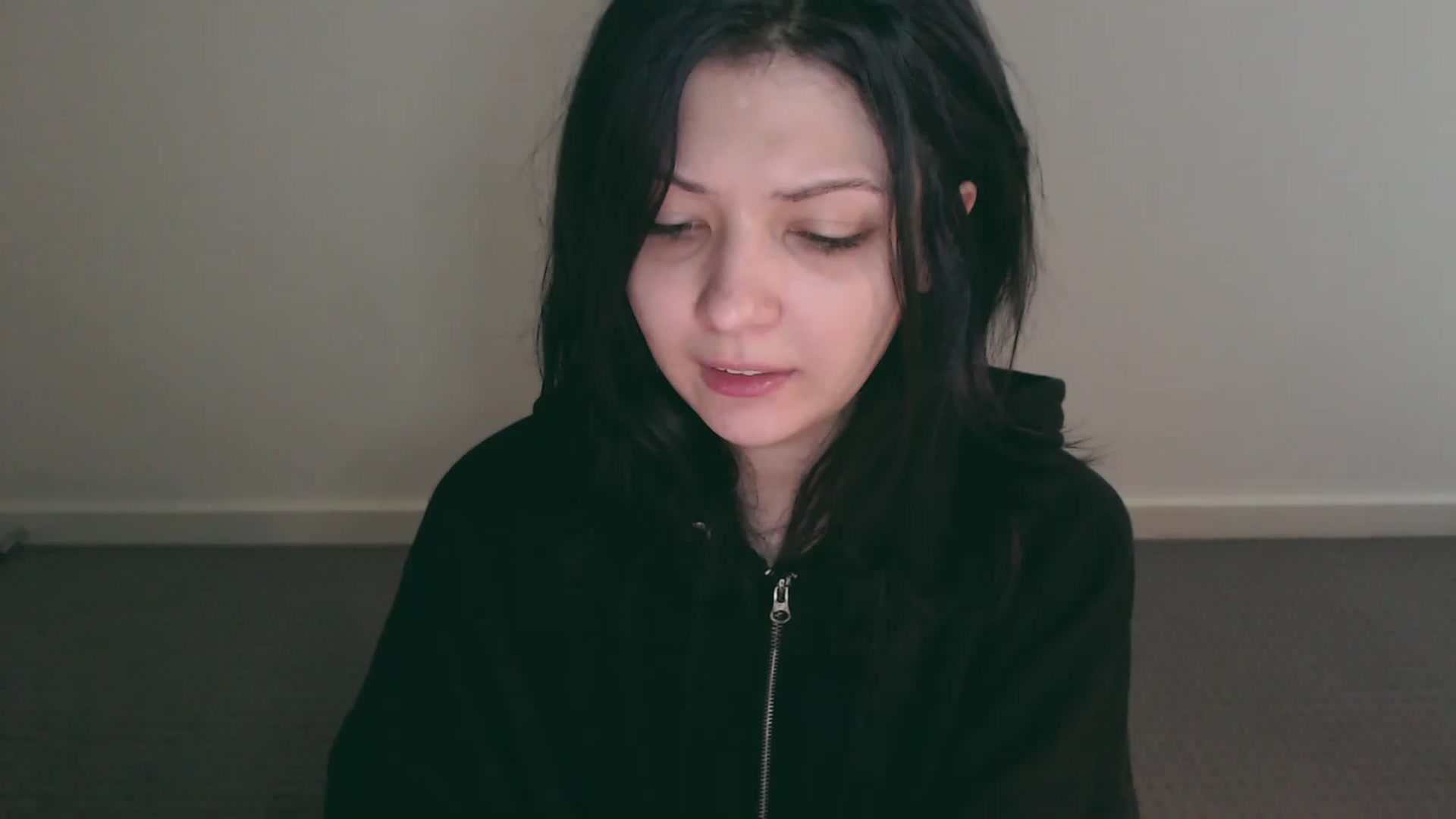 Gallery image thumbnail from RoomToAvoid's myfreecams stream on, 02/05/2023, 03:58 image 1 of 20