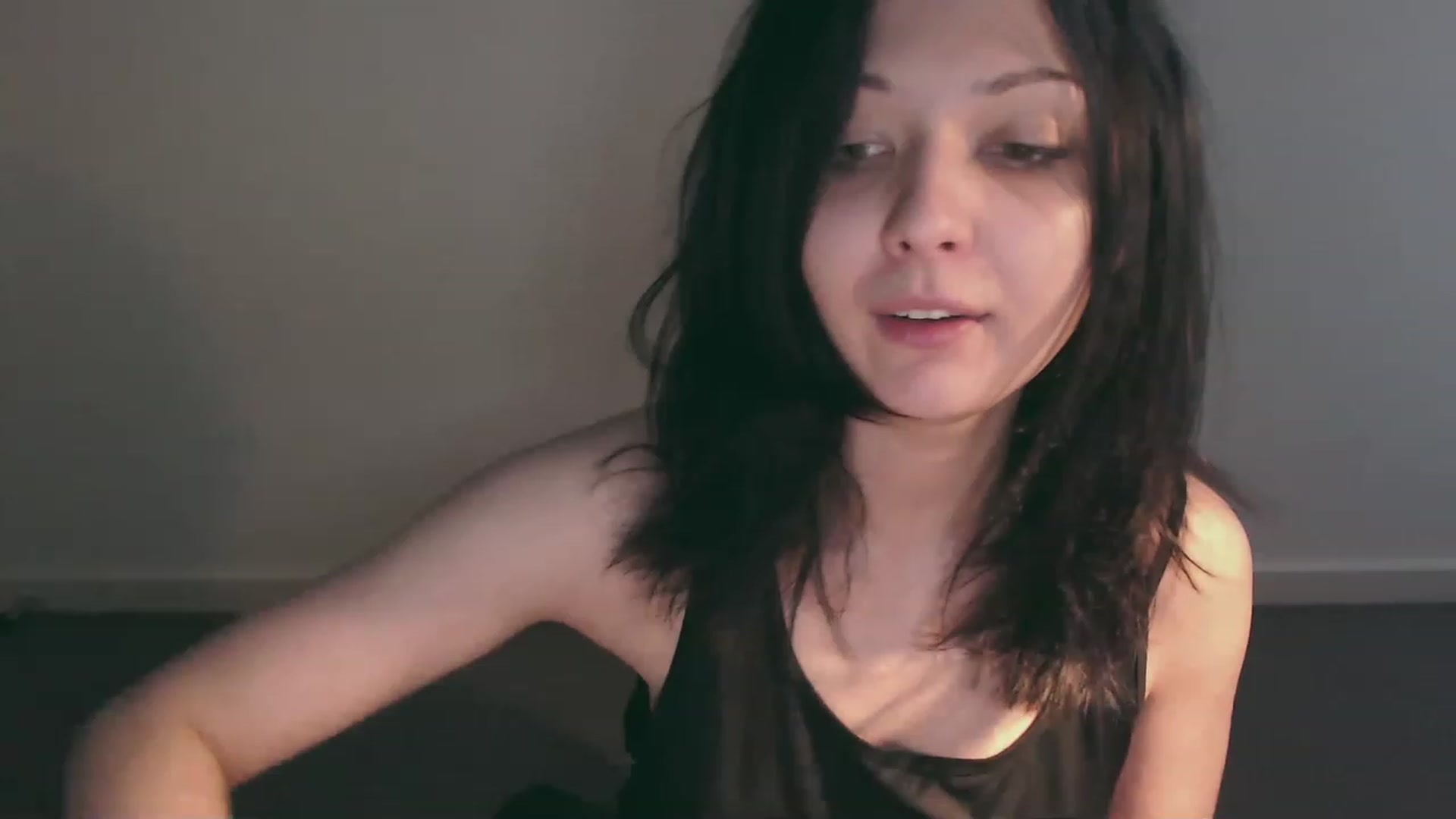 Gallery image thumbnail from RoomToAvoid's myfreecams stream on, 02/05/2023, 03:58 image 16 of 20