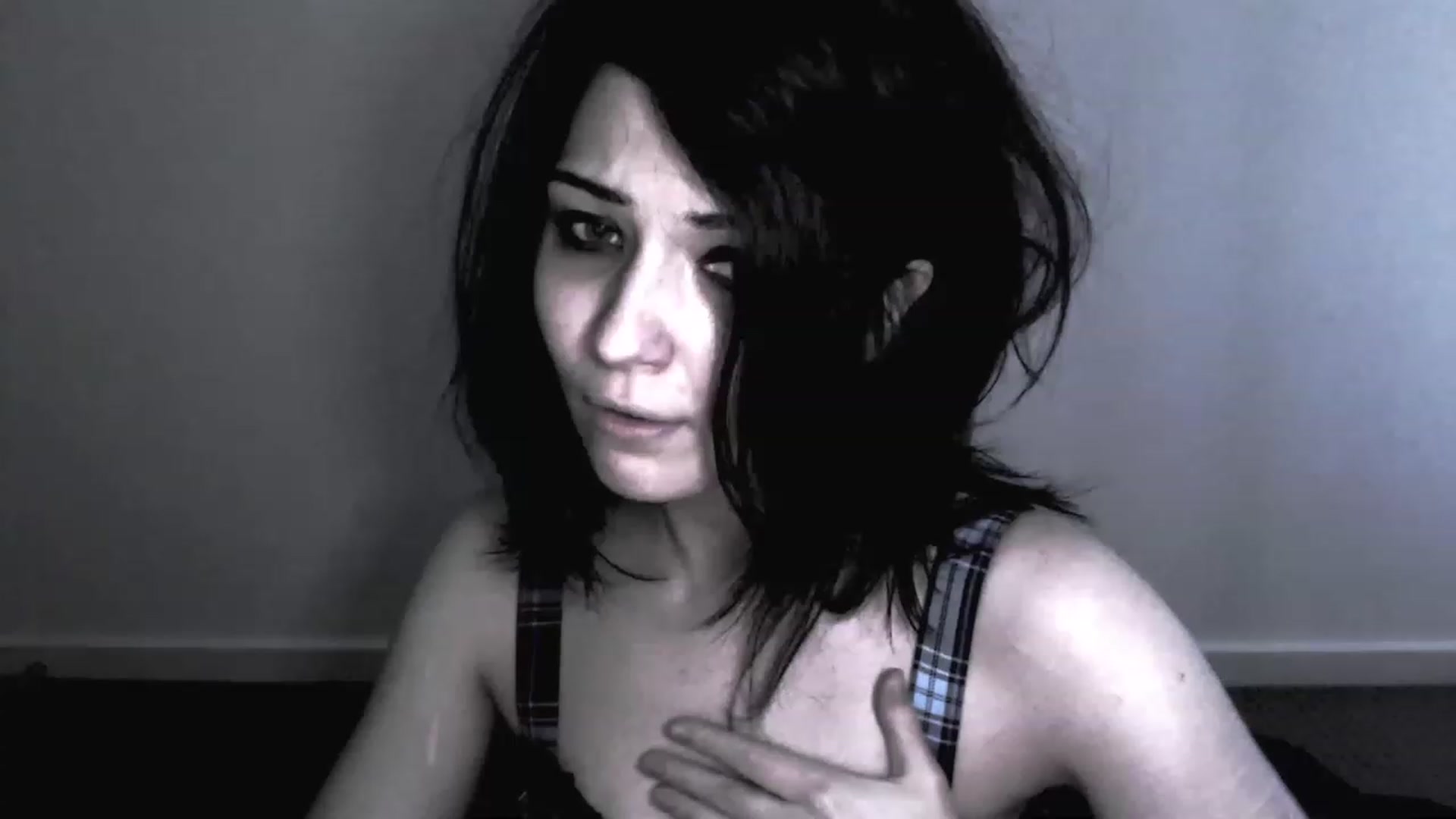 Gallery image thumbnail from RoomToAvoid's myfreecams stream on, 02/05/2023, 05:43 image 18 of 20