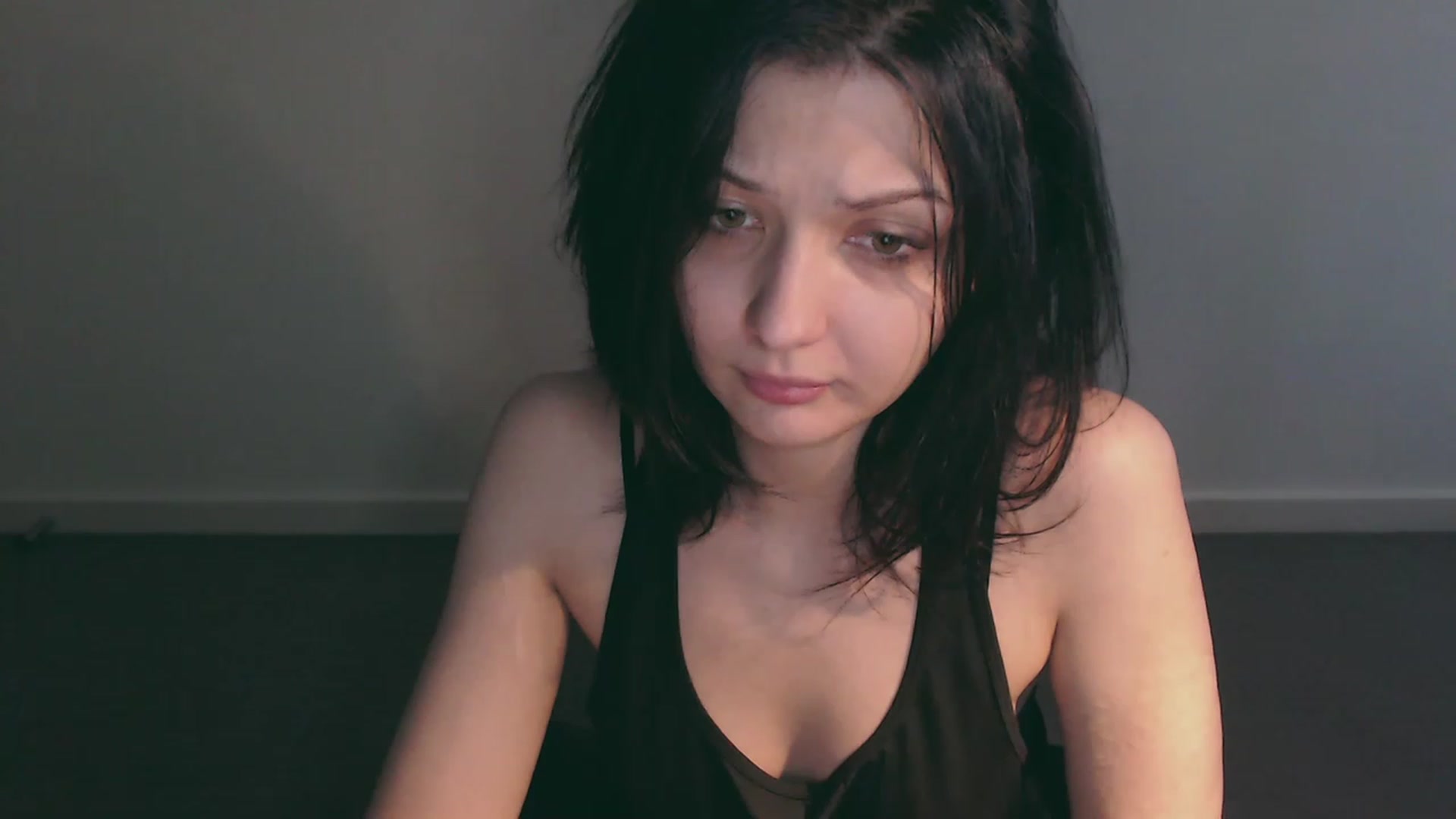 Gallery image thumbnail from RoomToAvoid's myfreecams stream on, 02/05/2023, 05:43 image 3 of 20