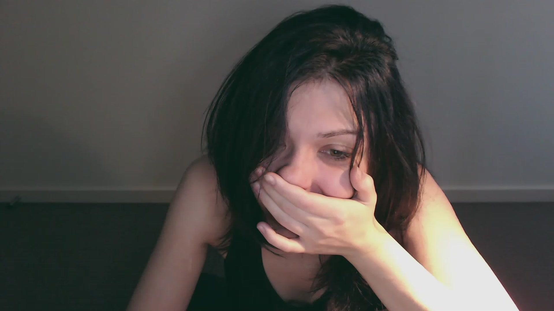 Gallery image thumbnail from RoomToAvoid's myfreecams stream on, 02/05/2023, 05:43 image 2 of 20