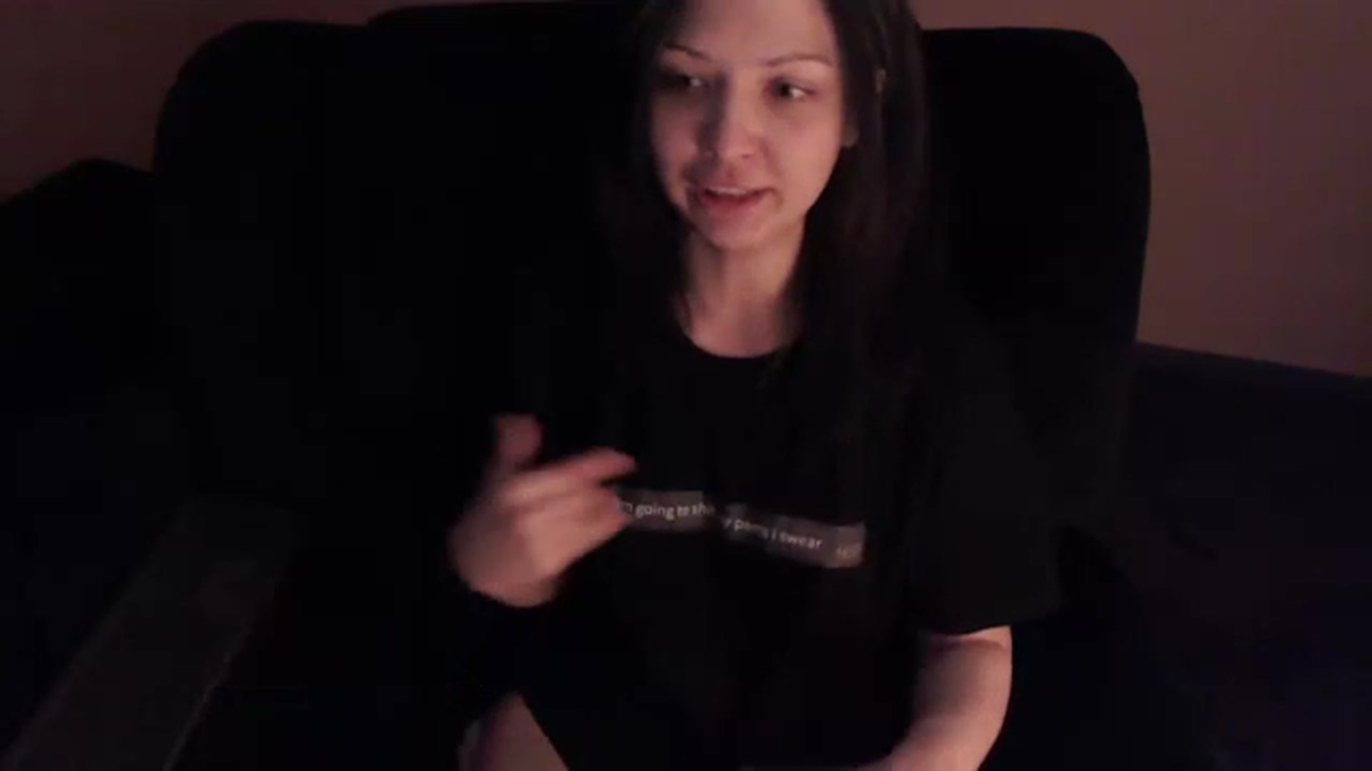Gallery image thumbnail from RoomToAvoid's myfreecams stream on, 02/13/2023, 01:45 image 16 of 20