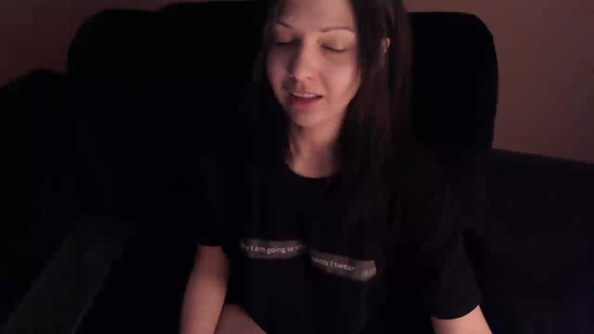 Gallery image thumbnail from RoomToAvoid's myfreecams stream on, 02/13/2023, 01:45 image 15 of 20