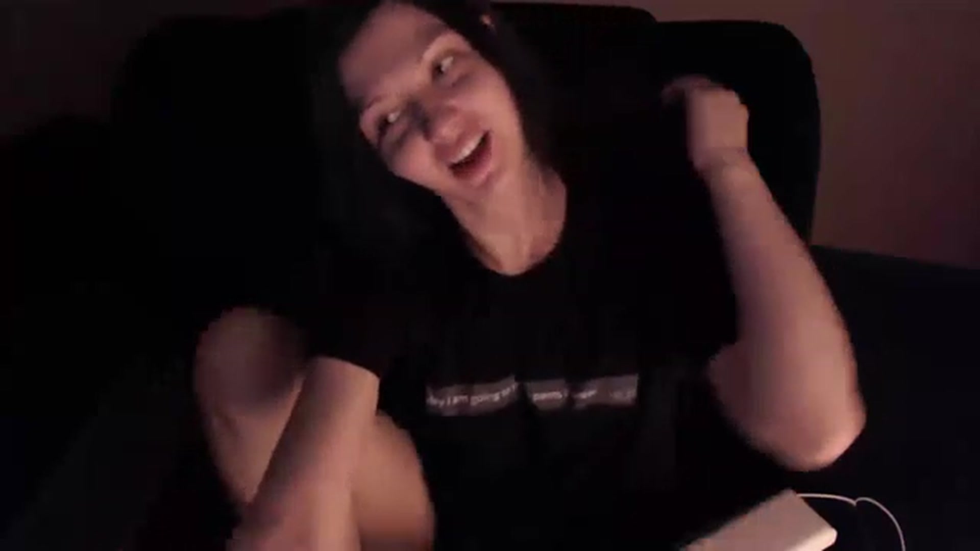 Gallery image thumbnail from RoomToAvoid's myfreecams stream on, 02/13/2023, 01:45 image 10 of 20