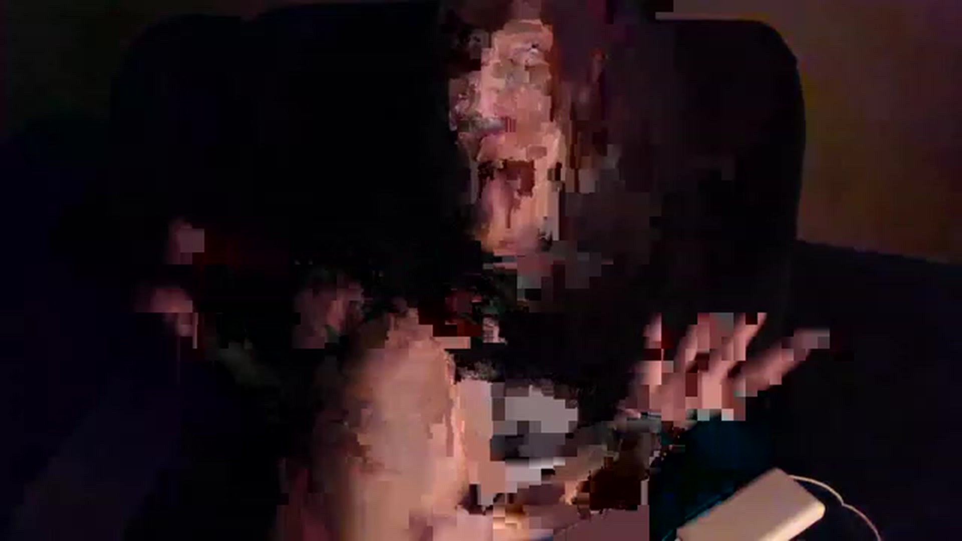 Gallery image thumbnail from RoomToAvoid's myfreecams stream on, 02/13/2023, 01:45 image 4 of 20