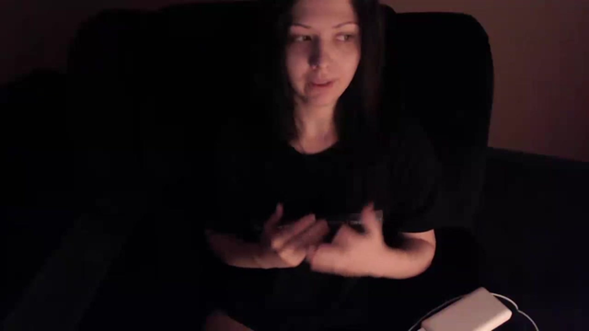 Gallery image thumbnail from RoomToAvoid's myfreecams stream on, 02/13/2023, 01:45 image 6 of 20
