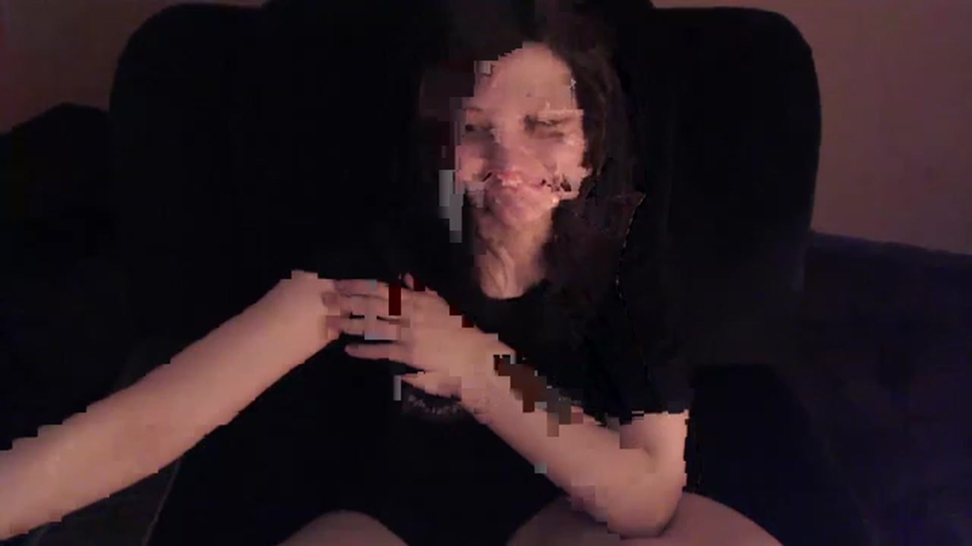 Gallery image thumbnail from RoomToAvoid's myfreecams stream on, 02/13/2023, 04:53 image 6 of 20