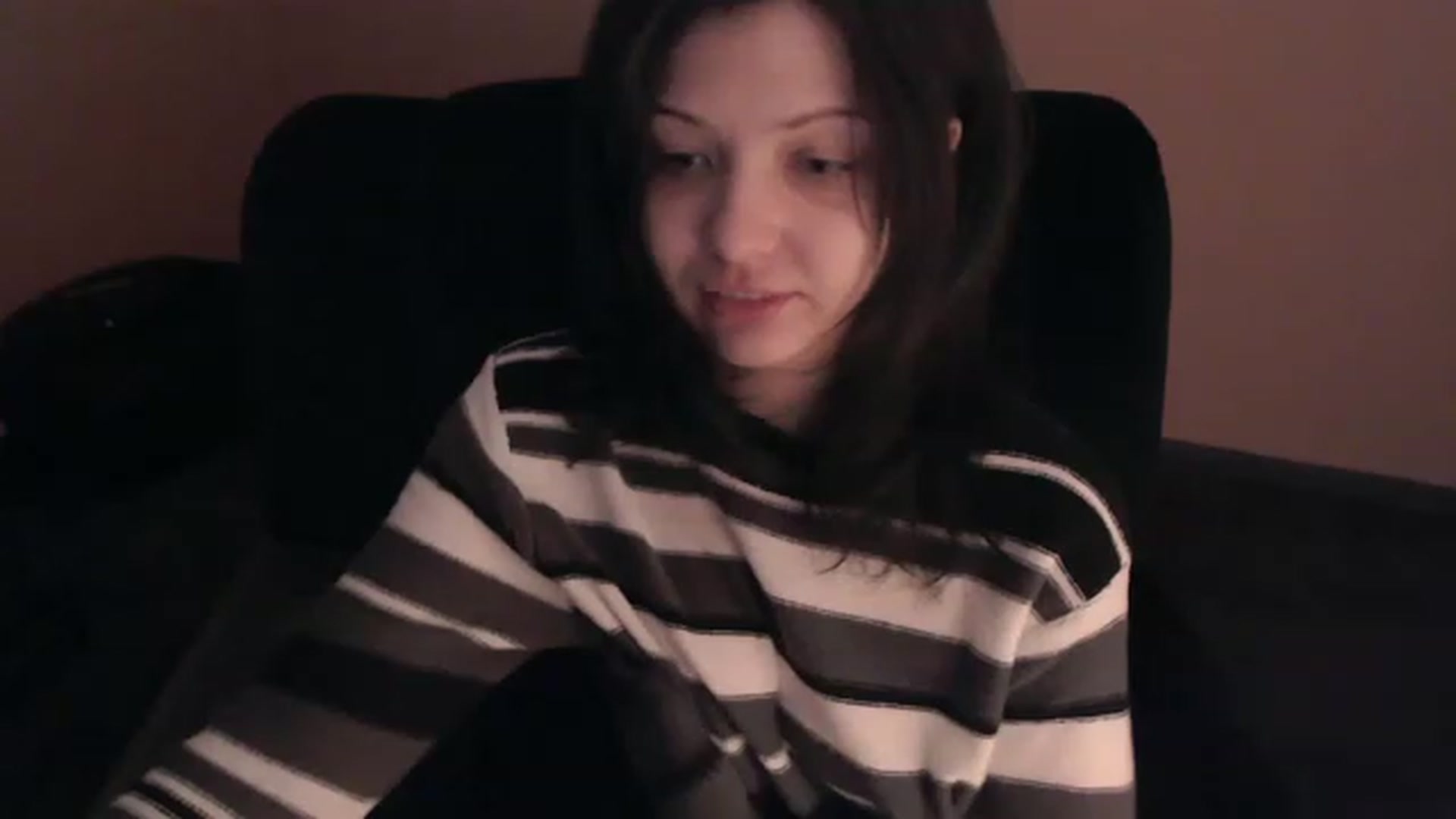 Gallery image thumbnail from RoomToAvoid's myfreecams stream on, 02/14/2023, 04:33 image 2 of 20