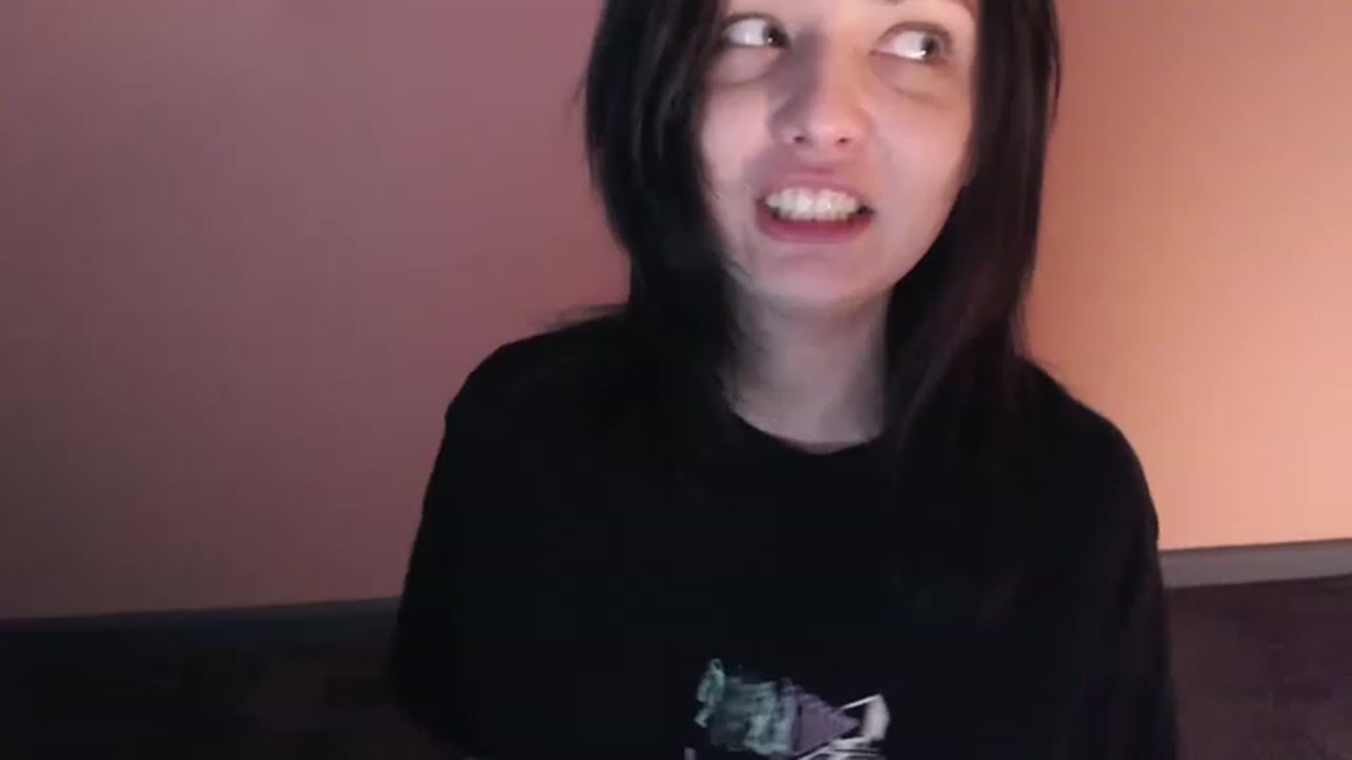 Gallery image thumbnail from RoomToAvoid's myfreecams stream on, 02/15/2023, 02:01 image 13 of 20